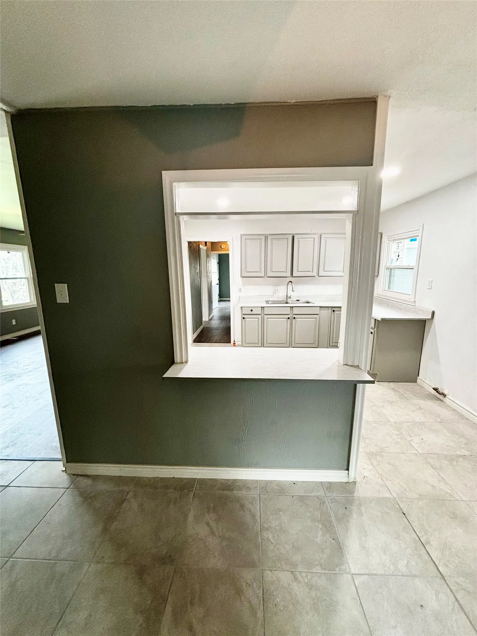 Single Family Residence For Sale in Dallas County , 4247 SUMMITT RIDGE, Dallas, Texas 75216, 3 Bedrooms, 2 Bathrooms, 1 Garage spaces, 1,473 Sqft, built in 1958, Price $275,499, mls#21230332, Real Estate Agent in Dallas, Homes For Sale in Dallas county, Homes For Sale in Dallas, Realtor in Dallas Texas, Real Estate Brokerage Independent Realty Texas, Luminita Cordes Realtor