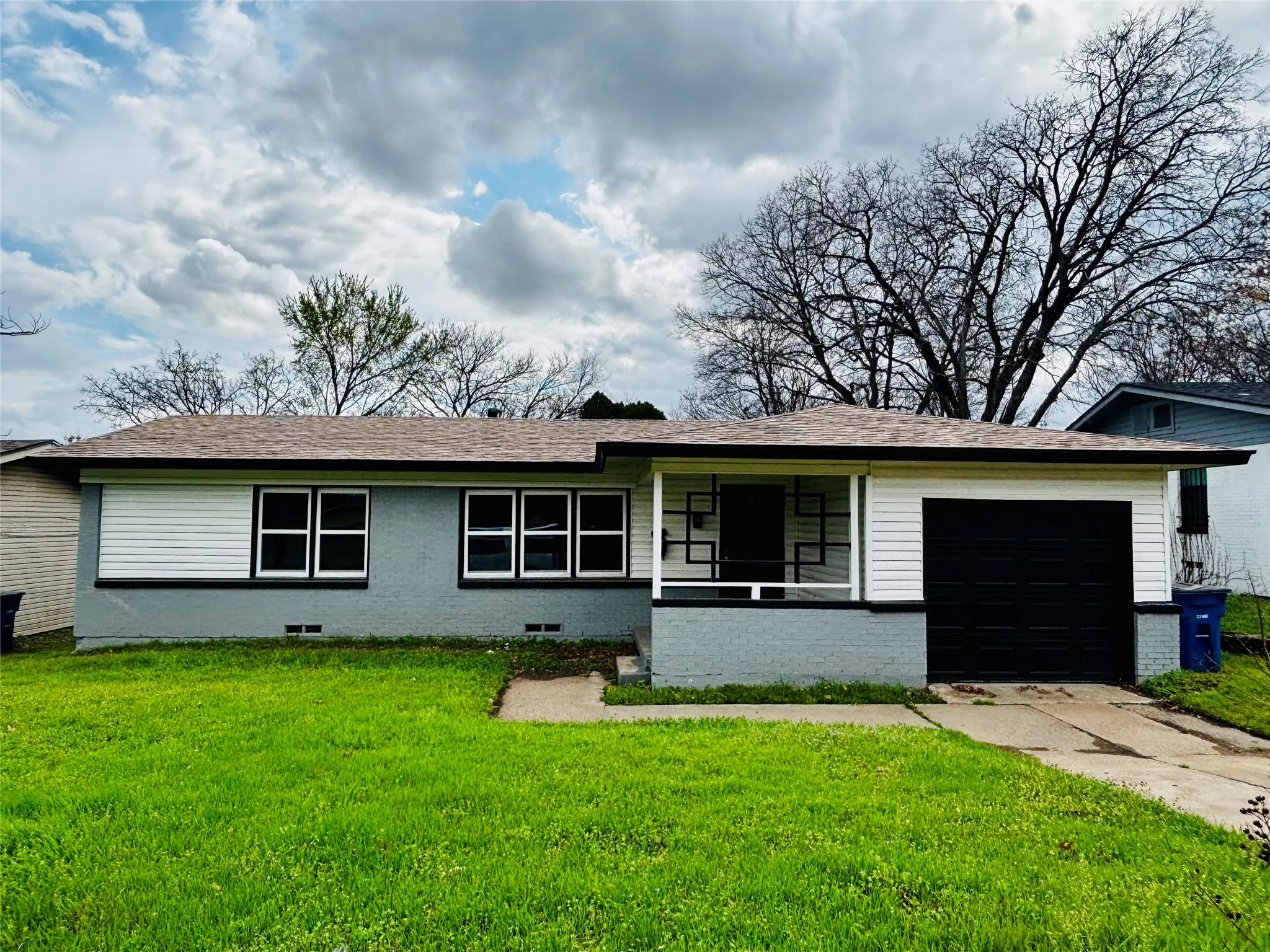 Single Family Residence For Sale in Dallas County , 4247 SUMMITT RIDGE, Dallas, Texas 75216, 3 Bedrooms, 2 Bathrooms, 1 Garage spaces, 1,473 Sqft, built in 1958, Price $275,499, mls#21230332, Real Estate Agent in Dallas, Homes For Sale in Dallas county, Homes For Sale in Dallas, Realtor in Dallas Texas, Real Estate Brokerage Independent Realty Texas, Luminita Cordes Realtor