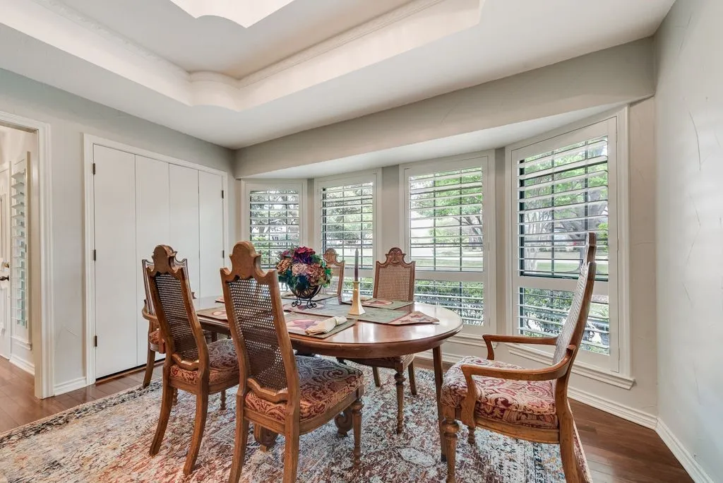 Single Family Residence For Sale in Collin County , 802 Riva Ridge, Lucas, Texas 75098, 4 Bedroom, 2 Bathroom, 2 Garage spaces, 2,017 Sqft, built in 1984, Preowned, mls#21230154, Real Estate Agent in Lucas, Homes For Sale in Collin county, Homes For Sale in Lucas, Realtor in Lucas Texas, Real Estate Brokerage Independent Realty Texas, Luminita Cordes Realtor