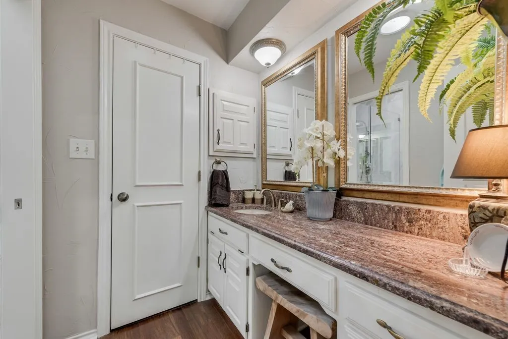 Single Family Residence For Sale in Collin County , 802 Riva Ridge, Lucas, Texas 75098, 4 Bedroom, 2 Bathroom, 2 Garage spaces, 2,017 Sqft, built in 1984, Preowned, mls#21230154, Real Estate Agent in Lucas, Homes For Sale in Collin county, Homes For Sale in Lucas, Realtor in Lucas Texas, Real Estate Brokerage Independent Realty Texas, Luminita Cordes Realtor