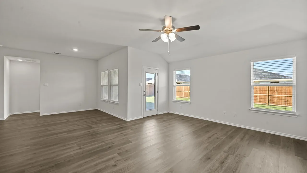 Single Family Residence For Sale in Collin County , 503 English Oak Drive, Josephine, Texas 75173, 5 Bedroom, 2 Bathroom, 2 Garage spaces, 1,938 Sqft, built in 2026, New Construction - Complete, mls#21230337, Real Estate Agent in Josephine, Homes For Sale in Collin county, Homes For Sale in Josephine, Realtor in Josephine Texas, Real Estate Brokerage Independent Realty Texas, Luminita Cordes Realtor