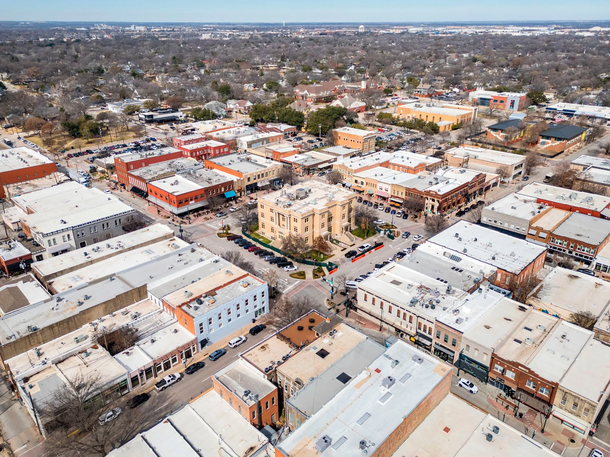 As McKinney continues to attract increasing visitor traffic, fueled by the popularity of Historic Downtown as a premier destination for shopping, dining, and events, this multi-unit property presents a rare opportunity to meet the growing demand for unique, walkable lodging options.