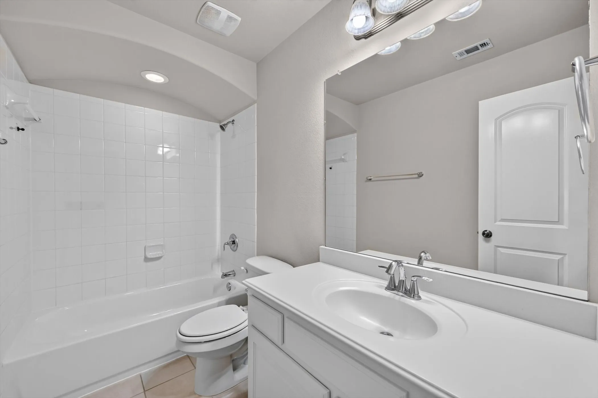 Single Family Residence For Rent in Collin County , 10513 Sedalia Drive, Mc Kinney, Texas 75072, 5 Bedroom, 4 Bathroom, 2 Garage spaces, 3,553 Sqft, built in 2011, Preowned, mls#21230302, Real Estate Agent in Mc Kinney, Homes For Rent in Collin county, Homes For Rent in Mc Kinney, Realtor in Mc Kinney Texas, Real Estate Brokerage Independent Realty Texas, Luminita Cordes Realtor