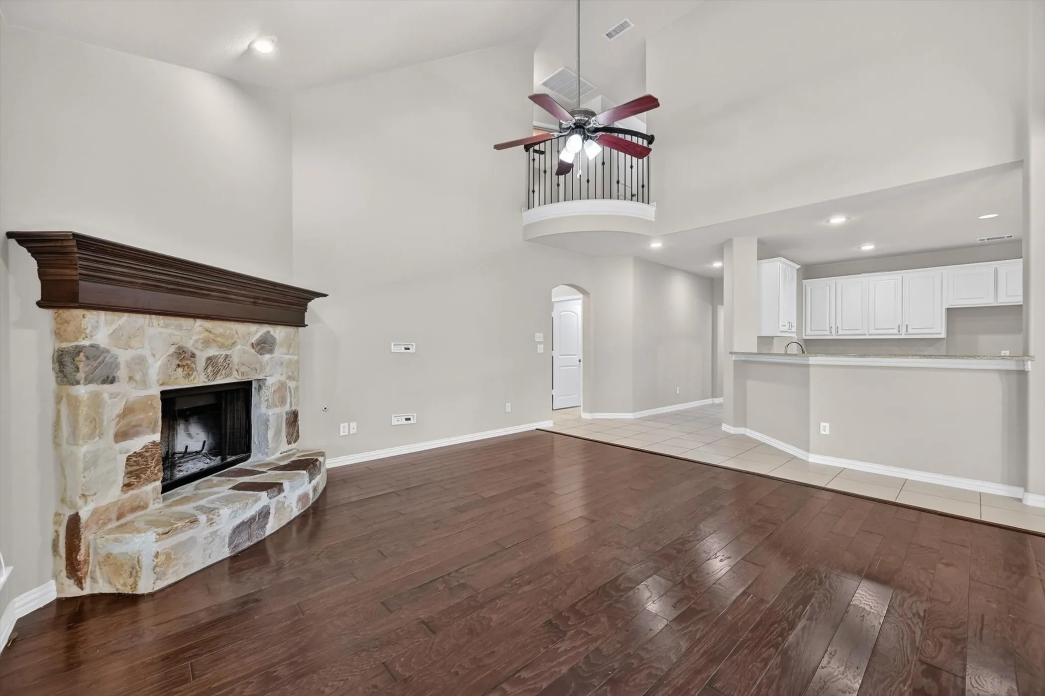 Single Family Residence For Rent in Collin County , 10513 Sedalia Drive, Mc Kinney, Texas 75072, 5 Bedroom, 4 Bathroom, 2 Garage spaces, 3,553 Sqft, built in 2011, Preowned, mls#21230302, Real Estate Agent in Mc Kinney, Homes For Rent in Collin county, Homes For Rent in Mc Kinney, Realtor in Mc Kinney Texas, Real Estate Brokerage Independent Realty Texas, Luminita Cordes Realtor