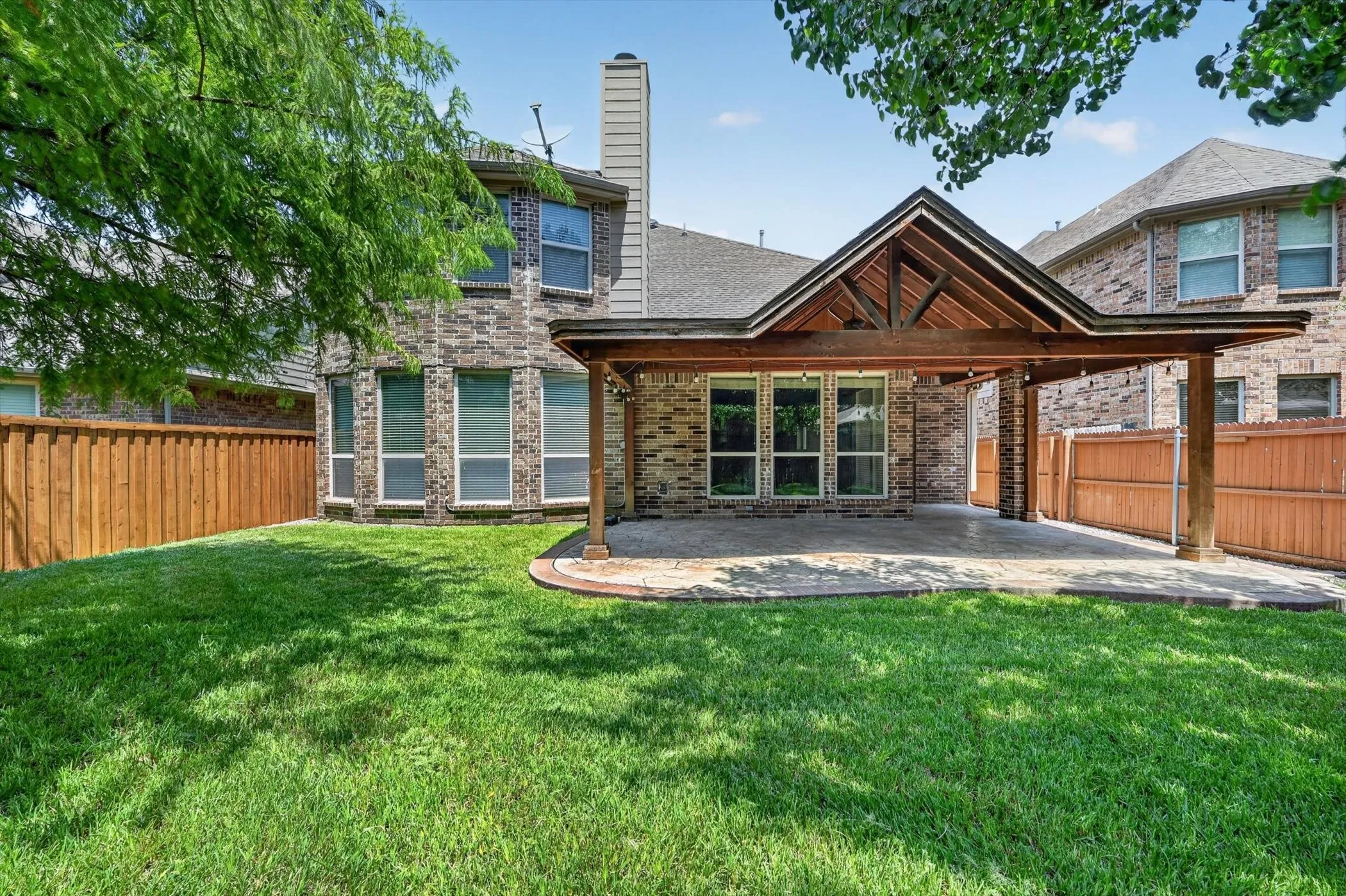 Single Family Residence For Rent in Collin County , 10513 Sedalia Drive, Mc Kinney, Texas 75072, 5 Bedroom, 4 Bathroom, 2 Garage spaces, 3,553 Sqft, built in 2011, Preowned, mls#21230302, Real Estate Agent in Mc Kinney, Homes For Rent in Collin county, Homes For Rent in Mc Kinney, Realtor in Mc Kinney Texas, Real Estate Brokerage Independent Realty Texas, Luminita Cordes Realtor