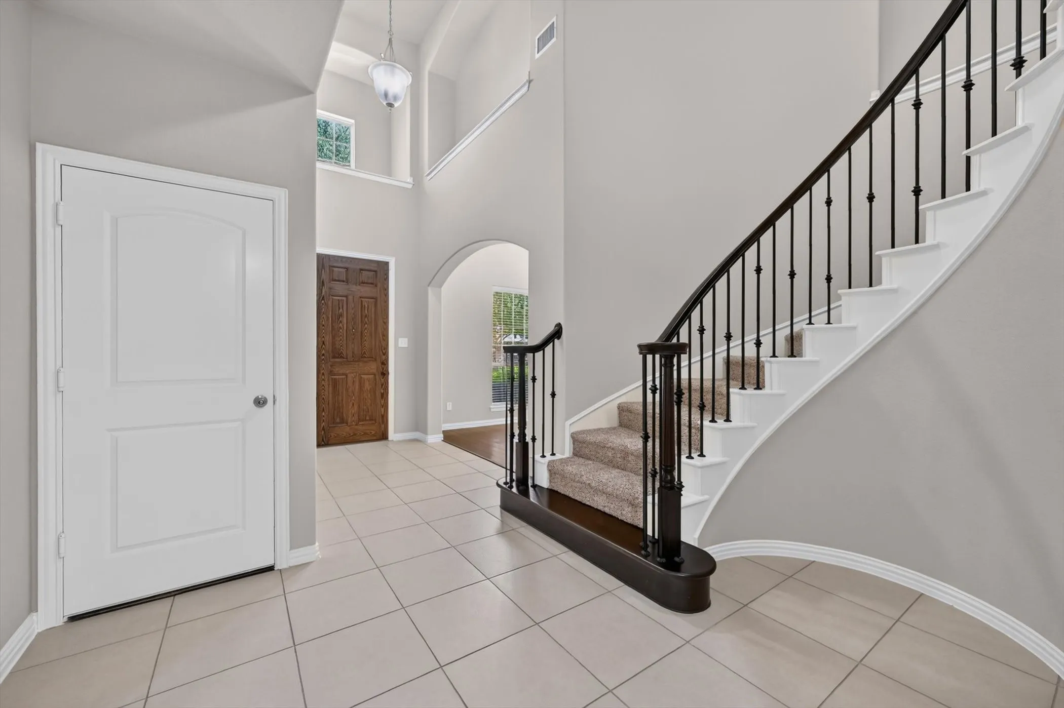 Single Family Residence For Rent in Collin County , 10513 Sedalia Drive, Mc Kinney, Texas 75072, 5 Bedroom, 4 Bathroom, 2 Garage spaces, 3,553 Sqft, built in 2011, Preowned, mls#21230302, Real Estate Agent in Mc Kinney, Homes For Rent in Collin county, Homes For Rent in Mc Kinney, Realtor in Mc Kinney Texas, Real Estate Brokerage Independent Realty Texas, Luminita Cordes Realtor