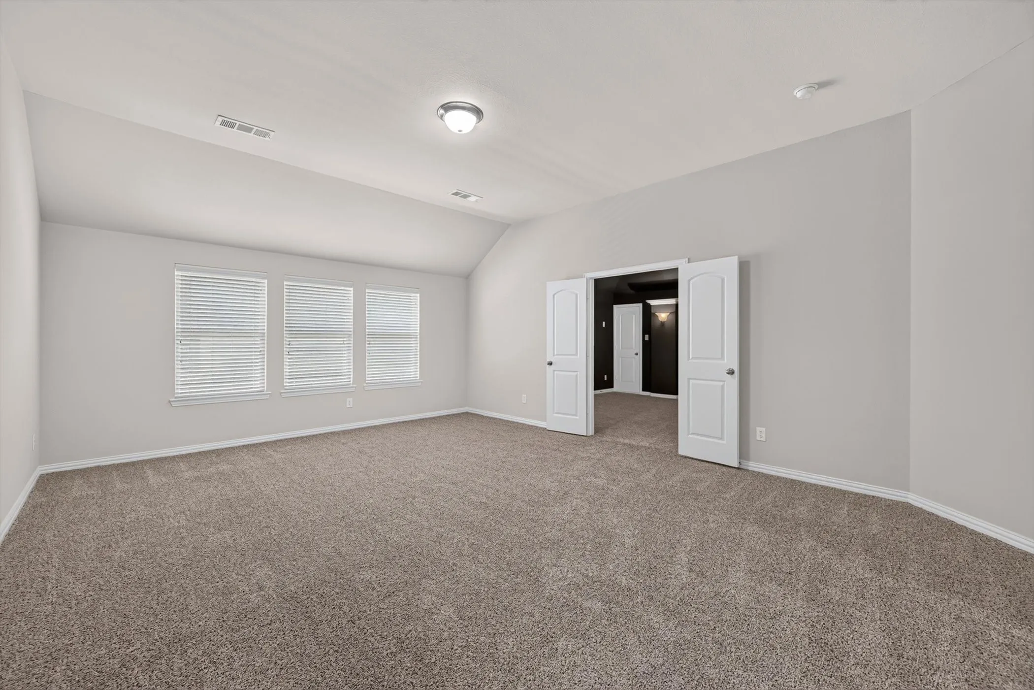 Single Family Residence For Rent in Collin County , 10513 Sedalia Drive, Mc Kinney, Texas 75072, 5 Bedroom, 4 Bathroom, 2 Garage spaces, 3,553 Sqft, built in 2011, Preowned, mls#21230302, Real Estate Agent in Mc Kinney, Homes For Rent in Collin county, Homes For Rent in Mc Kinney, Realtor in Mc Kinney Texas, Real Estate Brokerage Independent Realty Texas, Luminita Cordes Realtor