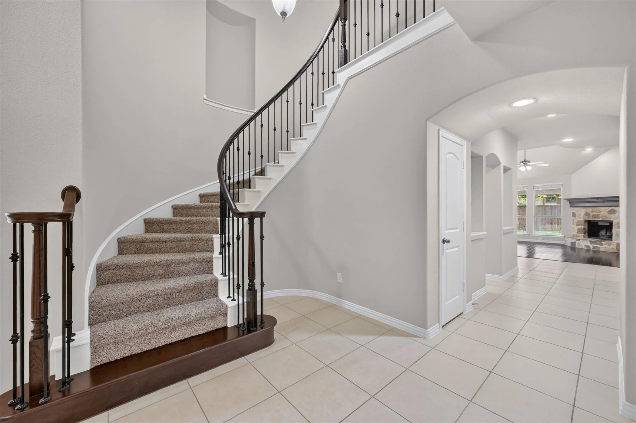 Single Family Residence For Rent in Collin County , 10513 Sedalia Drive, Mc Kinney, Texas 75072, 5 Bedroom, 4 Bathroom, 2 Garage spaces, 3,553 Sqft, built in 2011, Preowned, mls#21230302, Real Estate Agent in Mc Kinney, Homes For Rent in Collin county, Homes For Rent in Mc Kinney, Realtor in Mc Kinney Texas, Real Estate Brokerage Independent Realty Texas, Luminita Cordes Realtor