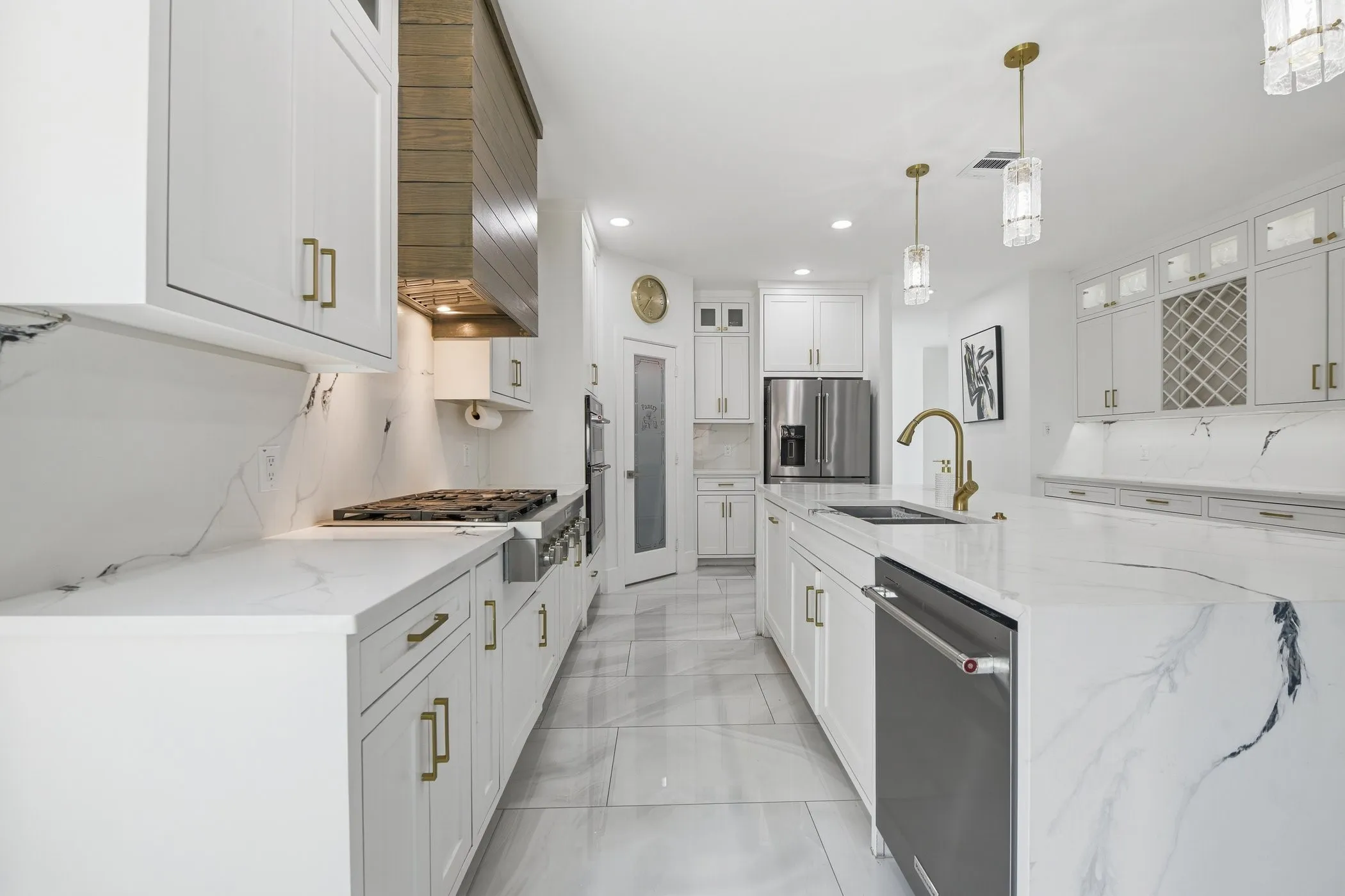 Single Family Residence For Sale in Dallas County , 4002 Furey Street, Dallas, Texas 75212, 6 Bedroom, 6 Bathroom, 3 Garage spaces, 4,116 Sqft, built in 2023, mls#21230237, Real Estate Agent in Dallas, Homes For Sale in Dallas county, Homes For Sale in Dallas, Realtor in Dallas Texas, Real Estate Brokerage Independent Realty Texas, Luminita Cordes Realtor