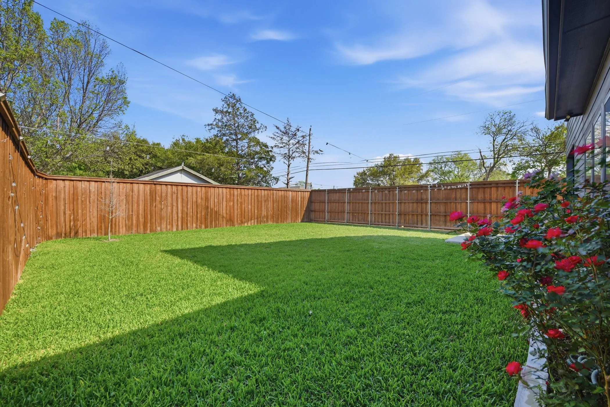 Single Family Residence For Sale in Dallas County , 4002 Furey Street, Dallas, Texas 75212, 6 Bedroom, 6 Bathroom, 3 Garage spaces, 4,116 Sqft, built in 2023, mls#21230237, Real Estate Agent in Dallas, Homes For Sale in Dallas county, Homes For Sale in Dallas, Realtor in Dallas Texas, Real Estate Brokerage Independent Realty Texas, Luminita Cordes Realtor