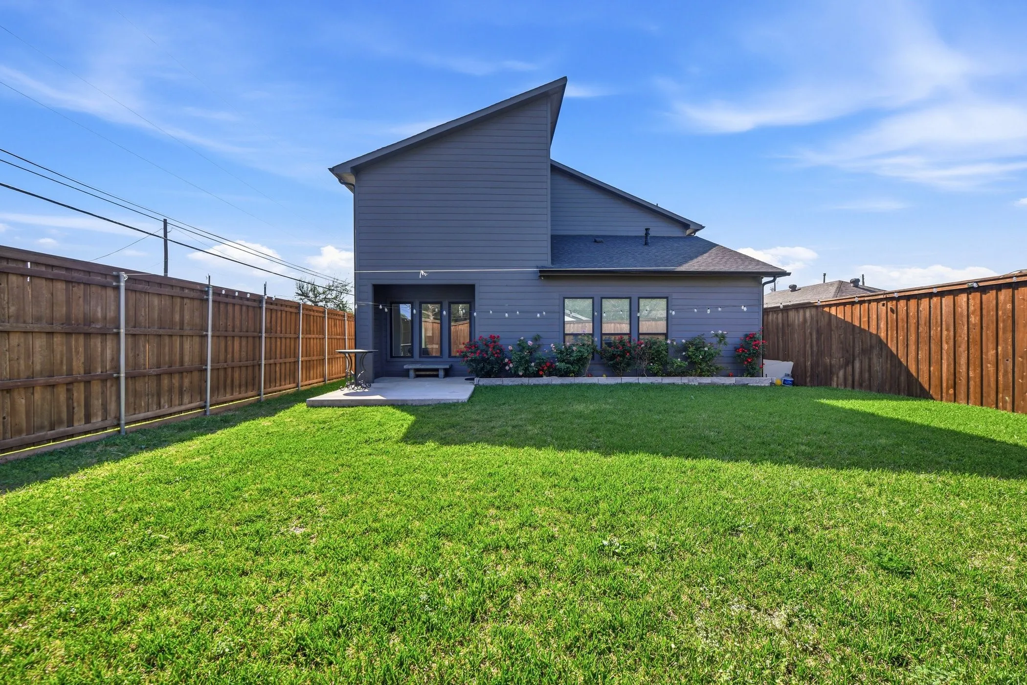 Single Family Residence For Sale in Dallas County , 4002 Furey Street, Dallas, Texas 75212, 6 Bedroom, 6 Bathroom, 3 Garage spaces, 4,116 Sqft, built in 2023, mls#21230237, Real Estate Agent in Dallas, Homes For Sale in Dallas county, Homes For Sale in Dallas, Realtor in Dallas Texas, Real Estate Brokerage Independent Realty Texas, Luminita Cordes Realtor
