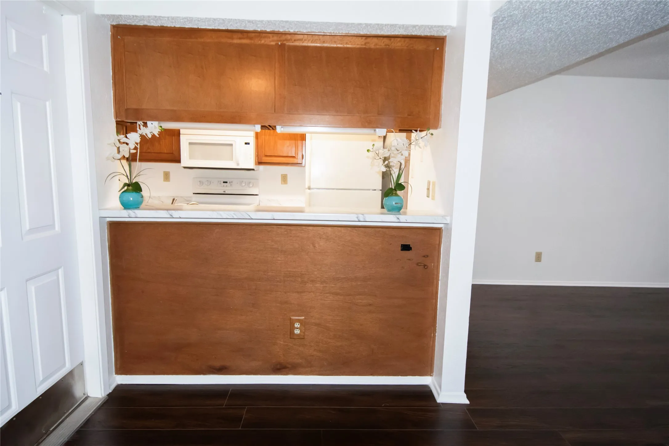 Condominium For Sale in Dallas County , 11460 Audelia Road 272, Dallas, Texas 75243, 2 Bedroom, 2 Bathroom, Garage spaces, 1,087 Sqft, built in 1980, mls#21230448, Real Estate Agent in Dallas, Homes For Sale in Dallas county, Homes For Sale in Dallas, Realtor in Dallas Texas, Real Estate Brokerage Independent Realty Texas, Luminita Cordes Realtor