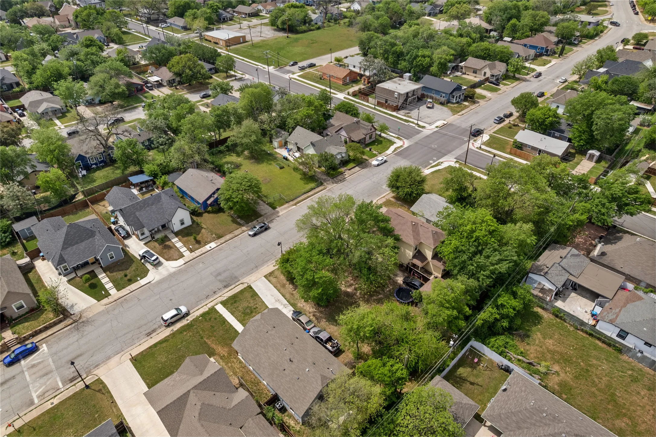 Unimproved Land For Sale in Tarrant County , 1013 E Hattie Street, Fort Worth, Texas 76104, 0, 0, Garage spaces, 0 Sqft, built in 0, mls#21230522, Real Estate Agent in Fort Worth, Homes For Sale in Tarrant county, Homes For Sale in Fort Worth, Realtor in Fort Worth Texas, Real Estate Brokerage Independent Realty Texas, Luminita Cordes Realtor