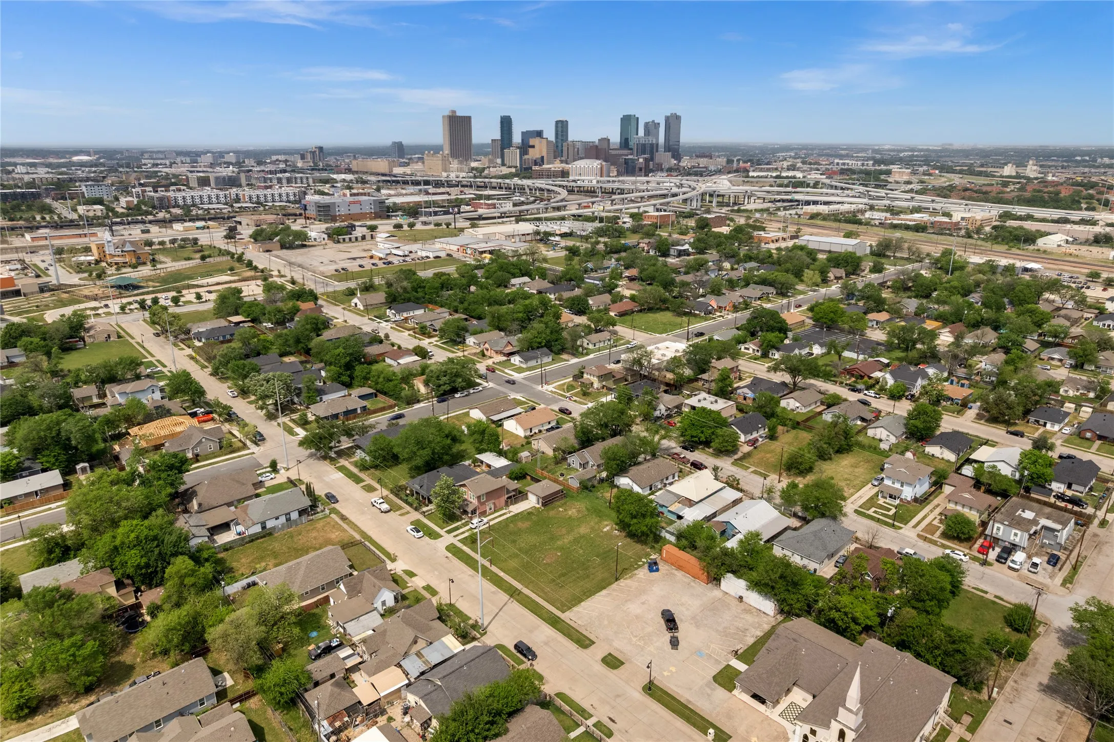 Unimproved Land For Sale in Tarrant County , 1013 E Hattie Street, Fort Worth, Texas 76104, 0, 0, Garage spaces, 0 Sqft, built in 0, mls#21230522, Real Estate Agent in Fort Worth, Homes For Sale in Tarrant county, Homes For Sale in Fort Worth, Realtor in Fort Worth Texas, Real Estate Brokerage Independent Realty Texas, Luminita Cordes Realtor