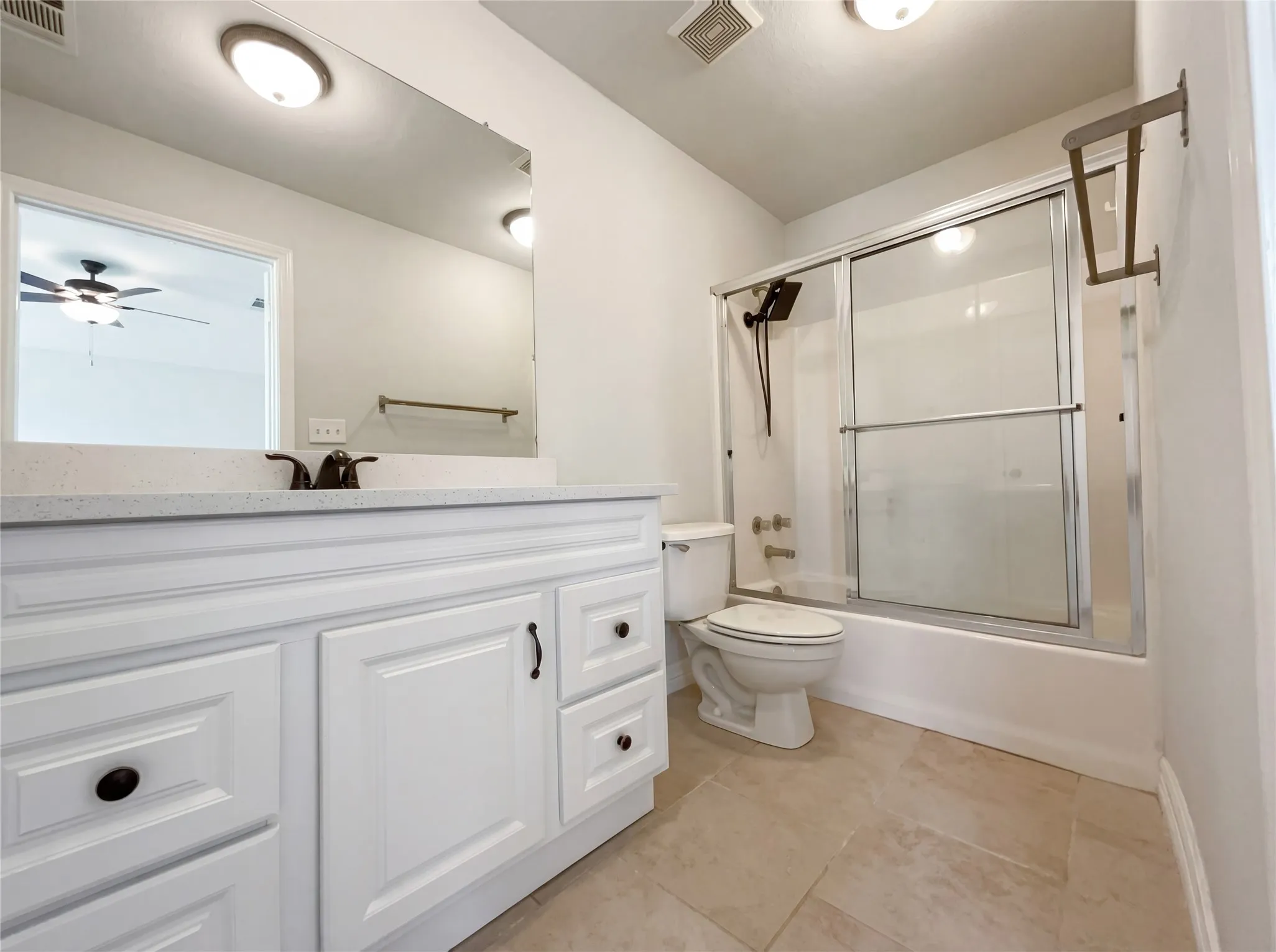 Single Family Residence For Sale in Denton County , 602 Torero Drive, Oak Point, Texas 75068, 3 Bedroom, 2 Bathroom, 2 Garage spaces, 1,269 Sqft, built in 1998, Preowned, mls#21230519, Real Estate Agent in Oak Point, Homes For Sale in Denton county, Homes For Sale in Oak Point, Realtor in Oak Point Texas, Real Estate Brokerage Independent Realty Texas, Luminita Cordes Realtor
