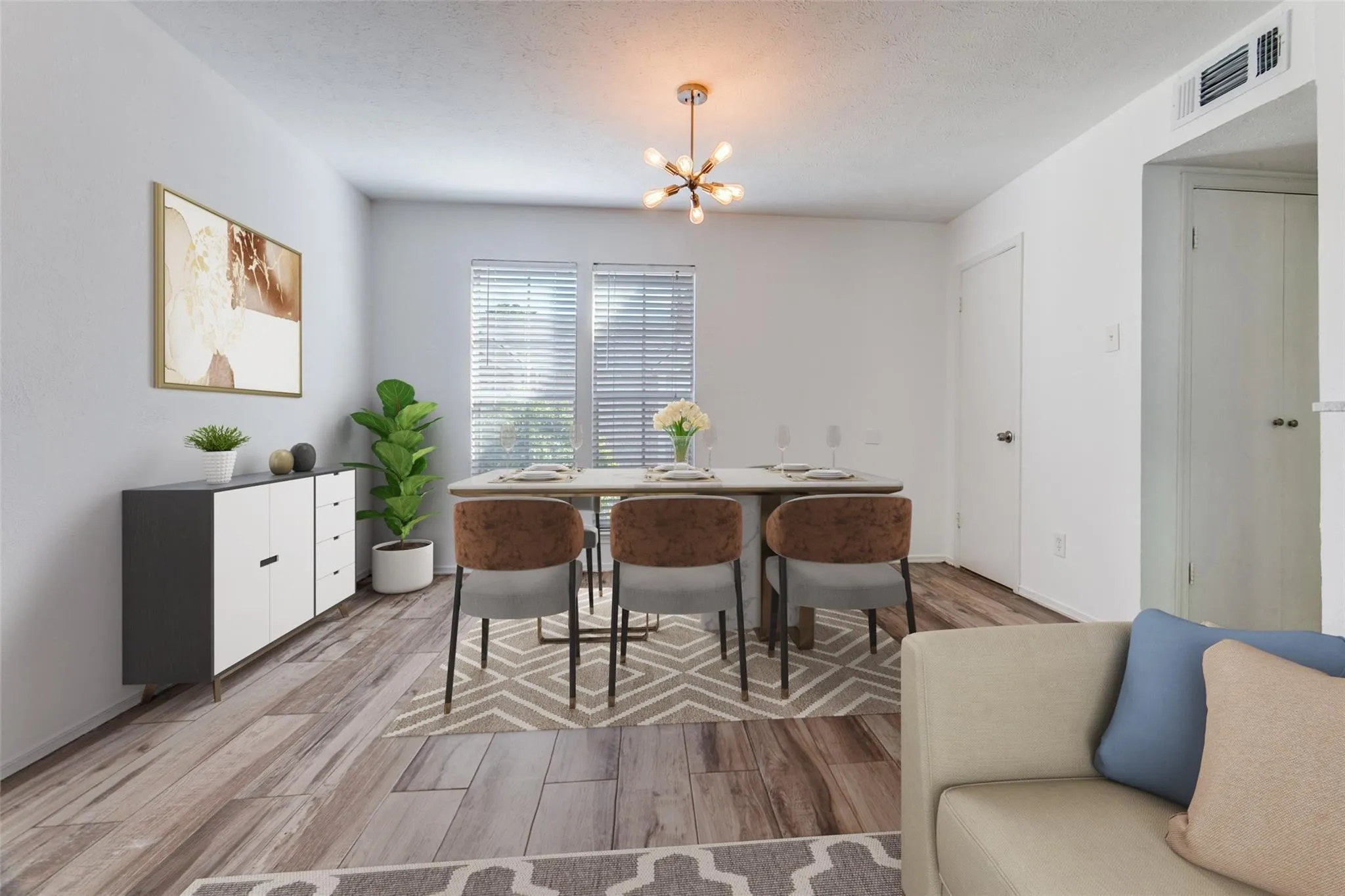 Condominium For Rent in Dallas County , 5881 Preston View Boulevard 215, Dallas, Texas 75240, 2 Bedroom, 2 Bathroom, Garage spaces, 1,017 Sqft, built in 1968, Preowned, mls#21230554, Real Estate Agent in Dallas, Homes For Rent in Dallas county, Homes For Rent in Dallas, Realtor in Dallas Texas, Real Estate Brokerage Independent Realty Texas, Luminita Cordes Realtor