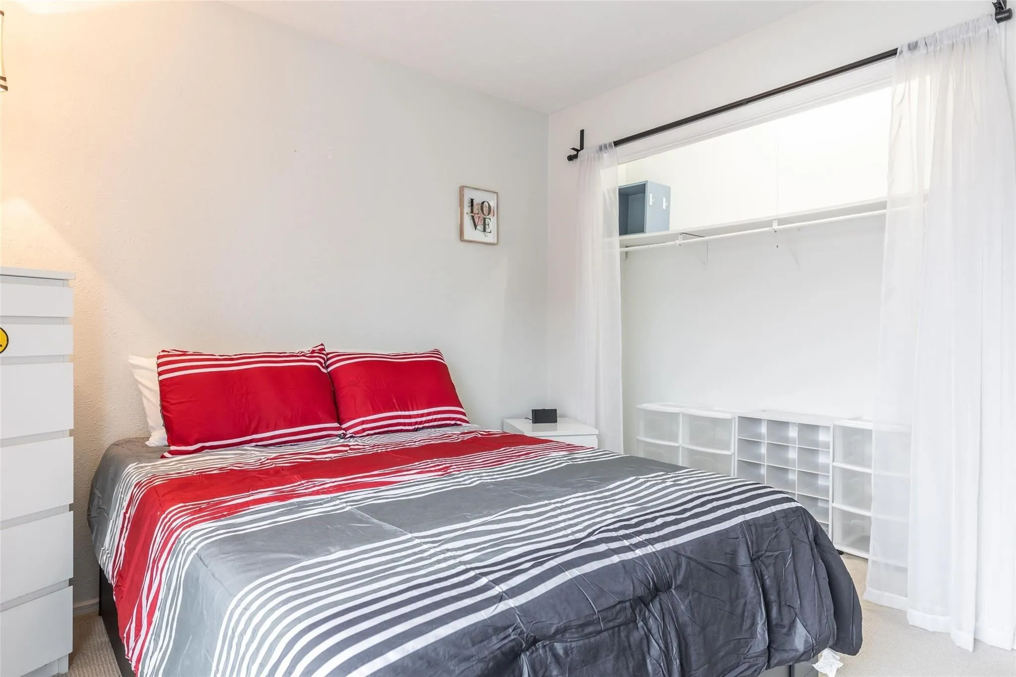 Condominium For Rent in Dallas County , 5881 Preston View Boulevard 215, Dallas, Texas 75240, 2 Bedroom, 2 Bathroom, Garage spaces, 1,017 Sqft, built in 1968, Preowned, mls#21230554, Real Estate Agent in Dallas, Homes For Rent in Dallas county, Homes For Rent in Dallas, Realtor in Dallas Texas, Real Estate Brokerage Independent Realty Texas, Luminita Cordes Realtor