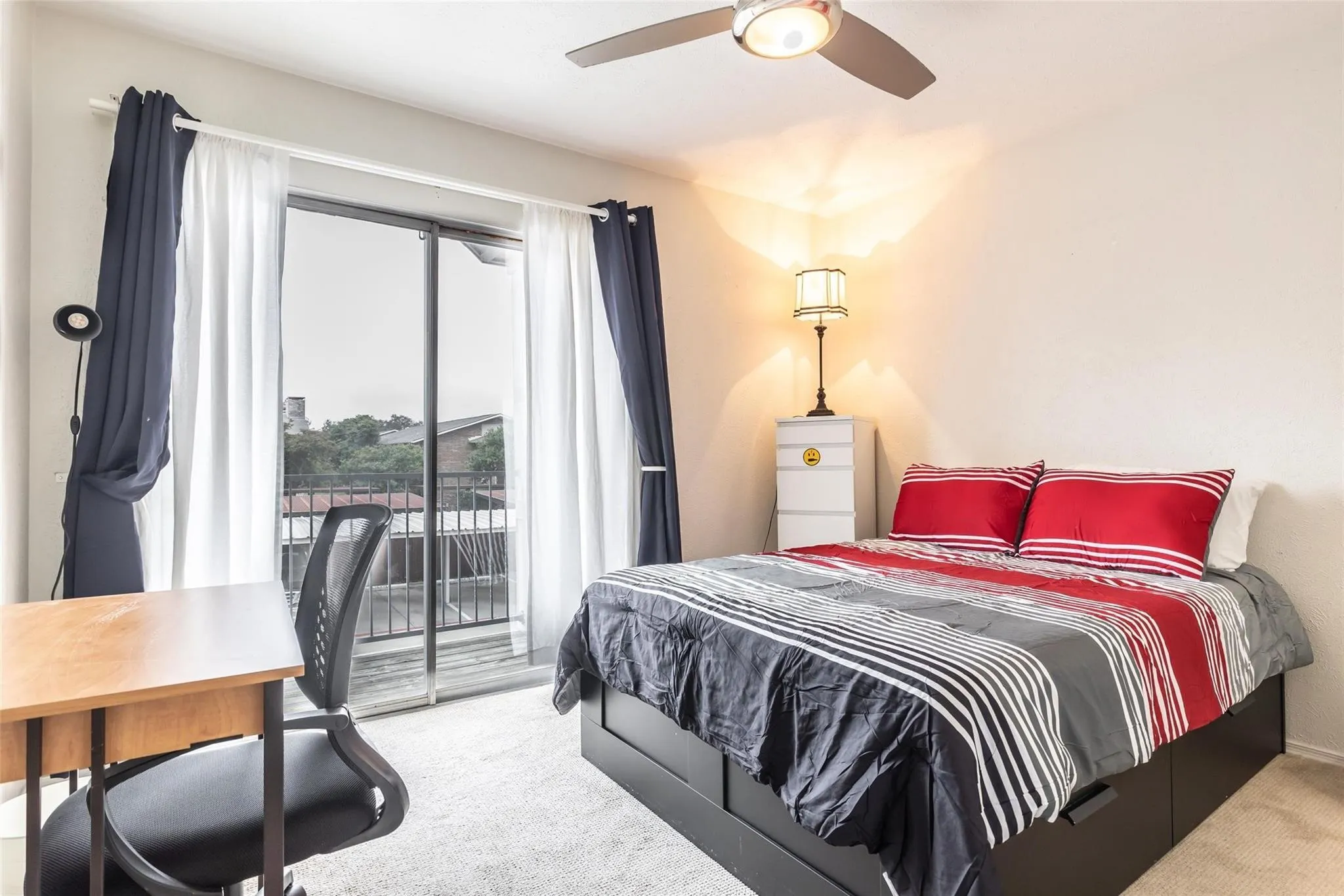 Condominium For Rent in Dallas County , 5881 Preston View Boulevard 215, Dallas, Texas 75240, 2 Bedroom, 2 Bathroom, Garage spaces, 1,017 Sqft, built in 1968, Preowned, mls#21230554, Real Estate Agent in Dallas, Homes For Rent in Dallas county, Homes For Rent in Dallas, Realtor in Dallas Texas, Real Estate Brokerage Independent Realty Texas, Luminita Cordes Realtor