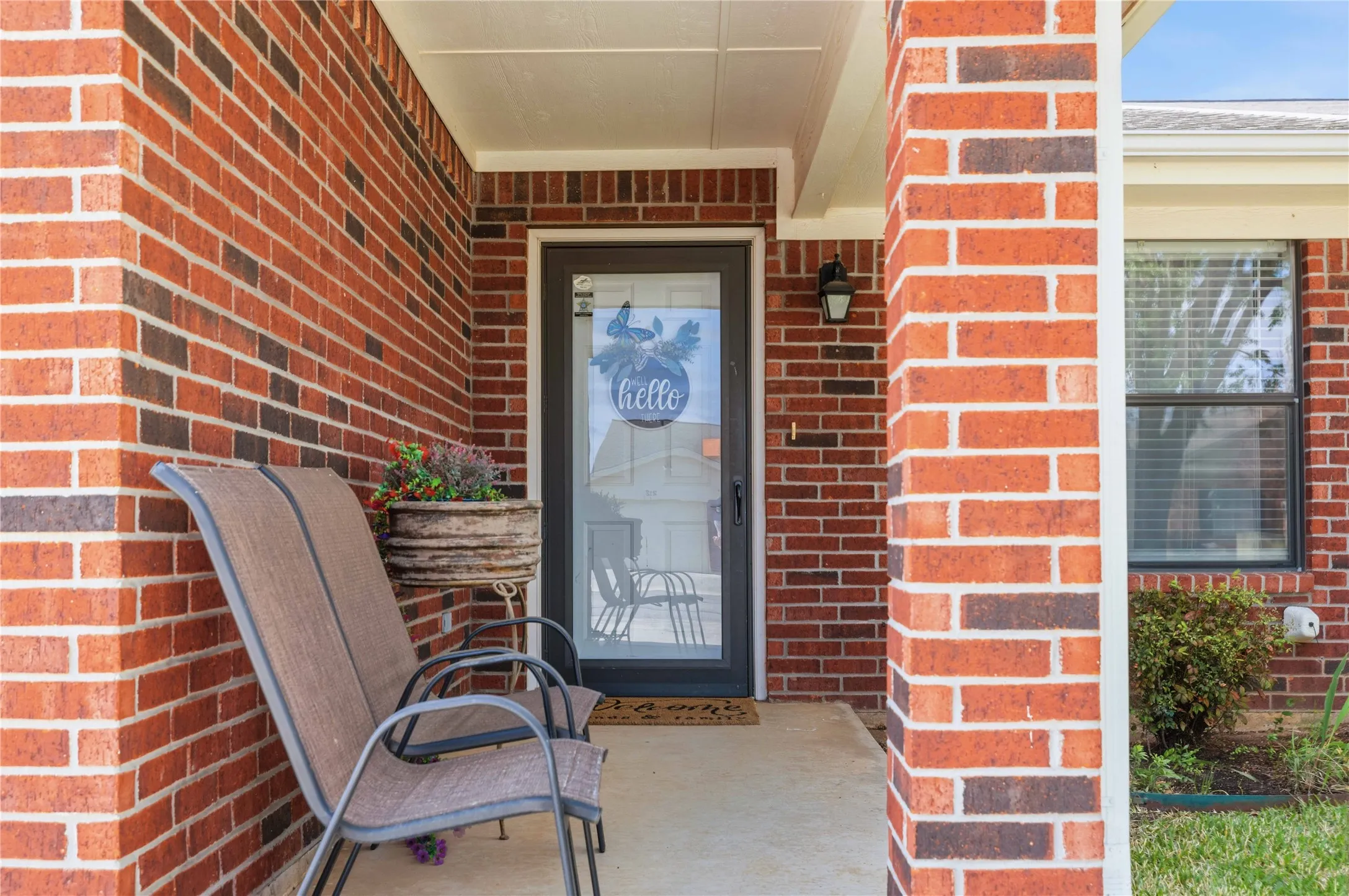 Single Family Residence For Sale in Brown County , 213 Wills Way, Early, Texas 76802, 2 Bedroom, 2 Bathroom, 1 Garage spaces, 1,358 Sqft, built in 2003, Preowned, mls#21229891, Real Estate Agent in Early, Homes For Sale in Brown county, Homes For Sale in Early, Realtor in Early Texas, Real Estate Brokerage Independent Realty Texas, Luminita Cordes Realtor