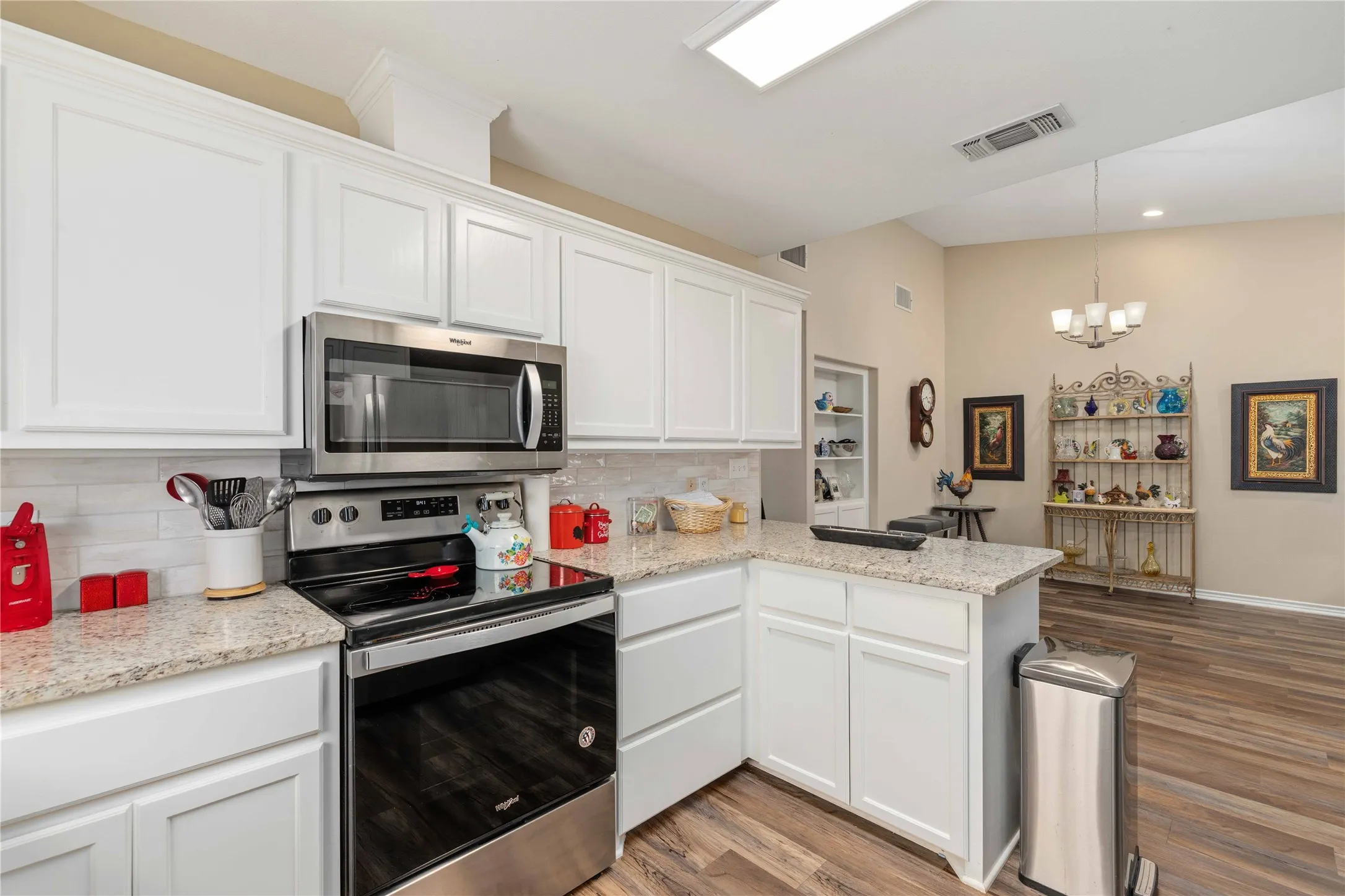 Single Family Residence For Sale in Brown County , 213 Wills Way, Early, Texas 76802, 2 Bedroom, 2 Bathroom, 1 Garage spaces, 1,358 Sqft, built in 2003, Preowned, mls#21229891, Real Estate Agent in Early, Homes For Sale in Brown county, Homes For Sale in Early, Realtor in Early Texas, Real Estate Brokerage Independent Realty Texas, Luminita Cordes Realtor