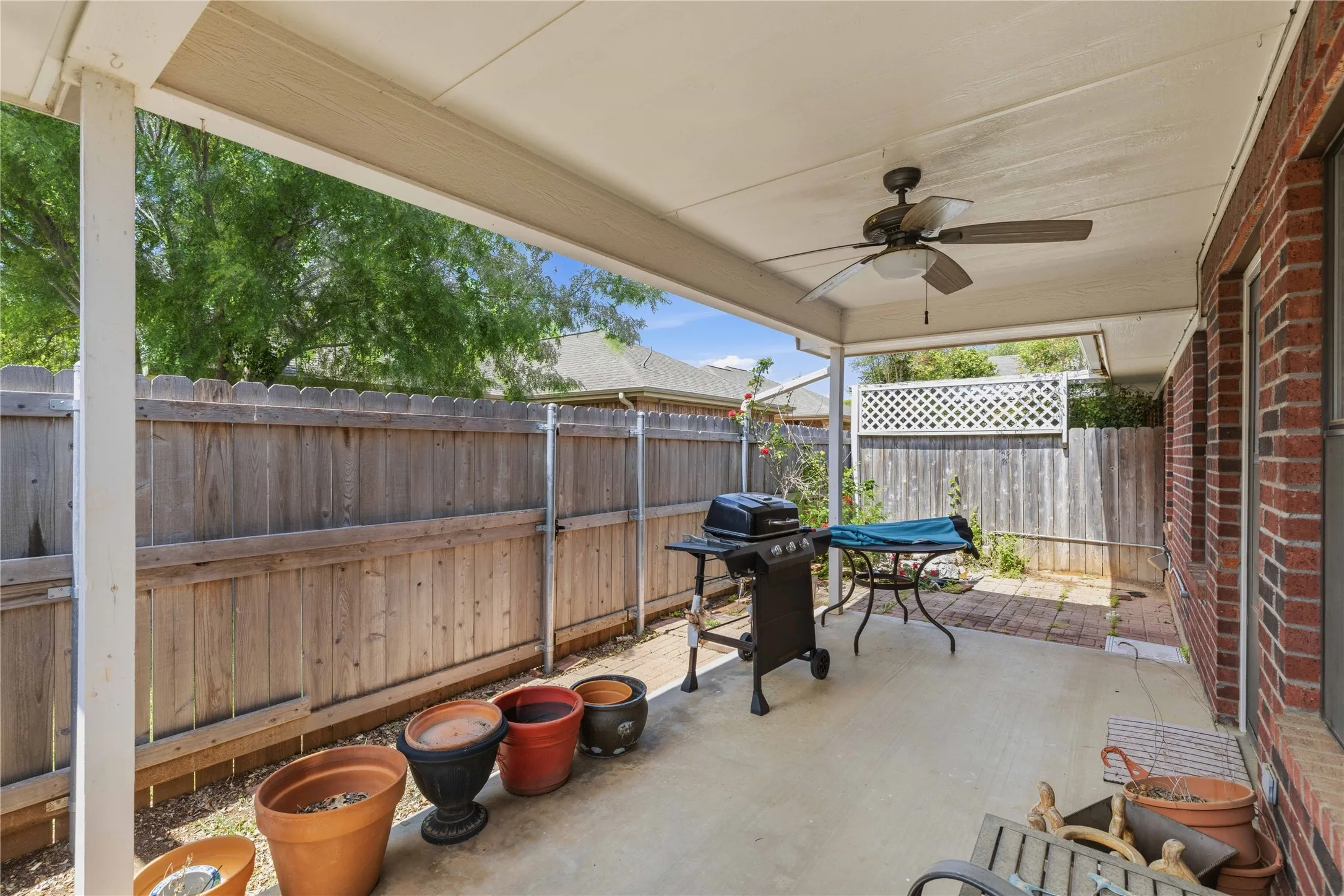 Single Family Residence For Sale in Brown County , 213 Wills Way, Early, Texas 76802, 2 Bedroom, 2 Bathroom, 1 Garage spaces, 1,358 Sqft, built in 2003, Preowned, mls#21229891, Real Estate Agent in Early, Homes For Sale in Brown county, Homes For Sale in Early, Realtor in Early Texas, Real Estate Brokerage Independent Realty Texas, Luminita Cordes Realtor