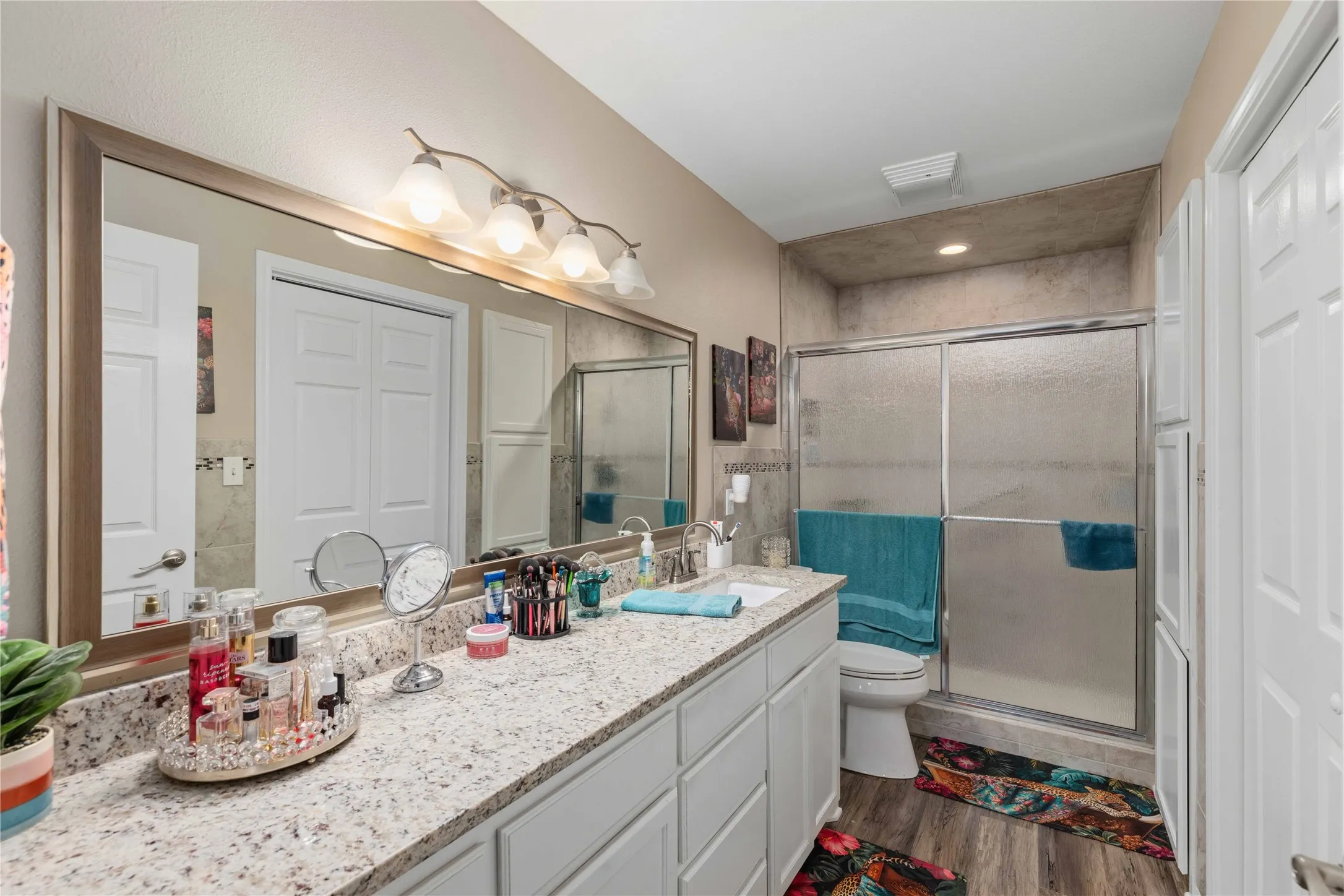 Single Family Residence For Sale in Brown County , 213 Wills Way, Early, Texas 76802, 2 Bedroom, 2 Bathroom, 1 Garage spaces, 1,358 Sqft, built in 2003, Preowned, mls#21229891, Real Estate Agent in Early, Homes For Sale in Brown county, Homes For Sale in Early, Realtor in Early Texas, Real Estate Brokerage Independent Realty Texas, Luminita Cordes Realtor