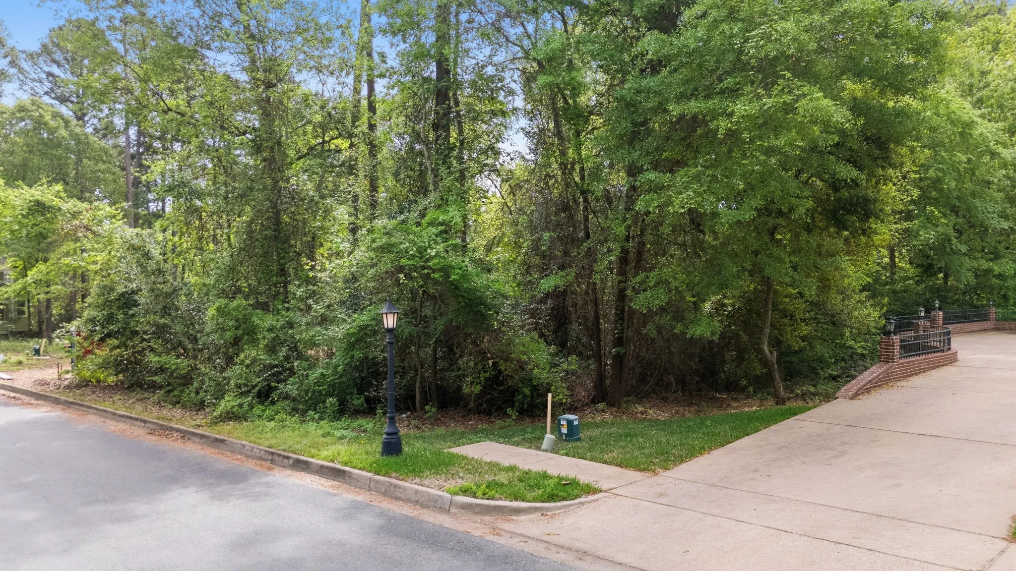 Unimproved Land For Sale in Smith County , 3933 Charleston Park, Tyler, Texas 75701, 0, 0, Garage spaces, 0 Sqft, built in 0, mls#21230539, Real Estate Agent in Tyler, Homes For Sale in Smith county, Homes For Sale in Tyler, Realtor in Tyler Texas, Real Estate Brokerage Independent Realty Texas, Luminita Cordes Realtor