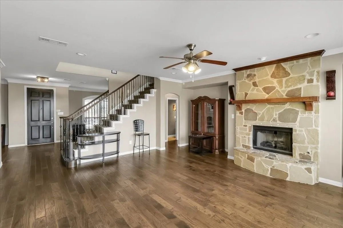 Single Family Residence For Rent in Dallas County , 7306 Waterbury Drive, Rowlett, Texas 75089, 4 Bedrooms, 3 Bathrooms, 2 Garage spaces, 2,901 Sqft, built in 2010, Price $3,199, mls#21230698, Real Estate Agent in Rowlett, Homes For Rent in Dallas county, Homes For Rent in Rowlett, Realtor in Rowlett Texas, Real Estate Brokerage Independent Realty Texas, Luminita Cordes Realtor