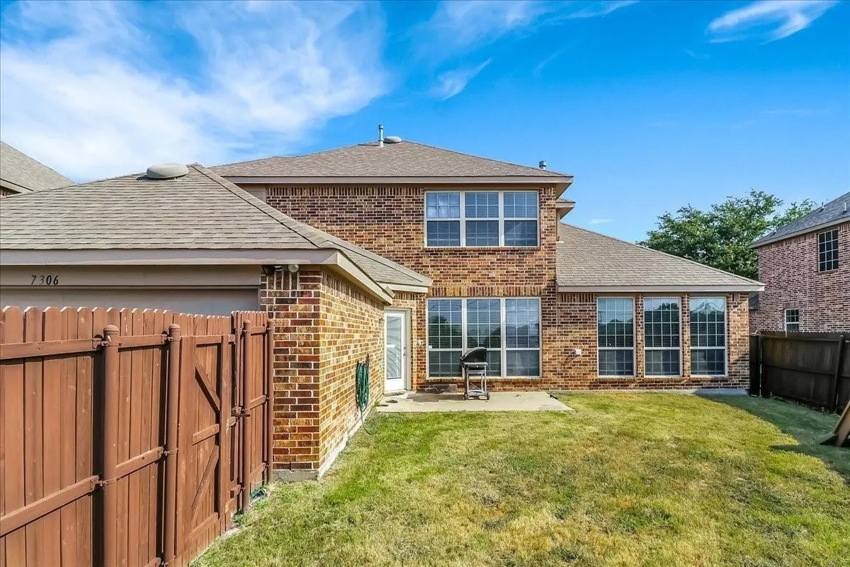 Single Family Residence For Rent in Dallas County , 7306 Waterbury Drive, Rowlett, Texas 75089, 4 Bedrooms, 3 Bathrooms, 2 Garage spaces, 2,901 Sqft, built in 2010, Price $3,199, mls#21230698, Real Estate Agent in Rowlett, Homes For Rent in Dallas county, Homes For Rent in Rowlett, Realtor in Rowlett Texas, Real Estate Brokerage Independent Realty Texas, Luminita Cordes Realtor