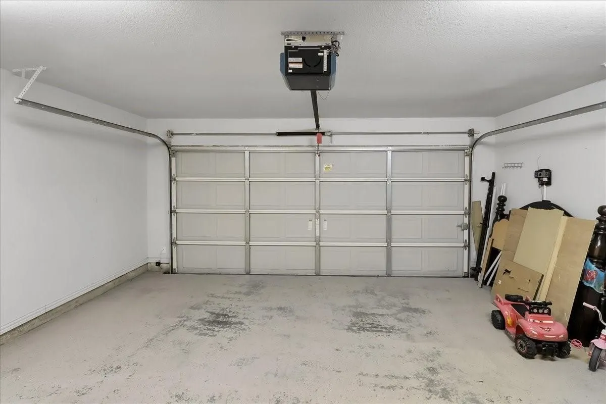 Single Family Residence For Rent in Dallas County , 7306 Waterbury Drive, Rowlett, Texas 75089, 4 Bedrooms, 3 Bathrooms, 2 Garage spaces, 2,901 Sqft, built in 2010, Price $3,199, mls#21230698, Real Estate Agent in Rowlett, Homes For Rent in Dallas county, Homes For Rent in Rowlett, Realtor in Rowlett Texas, Real Estate Brokerage Independent Realty Texas, Luminita Cordes Realtor