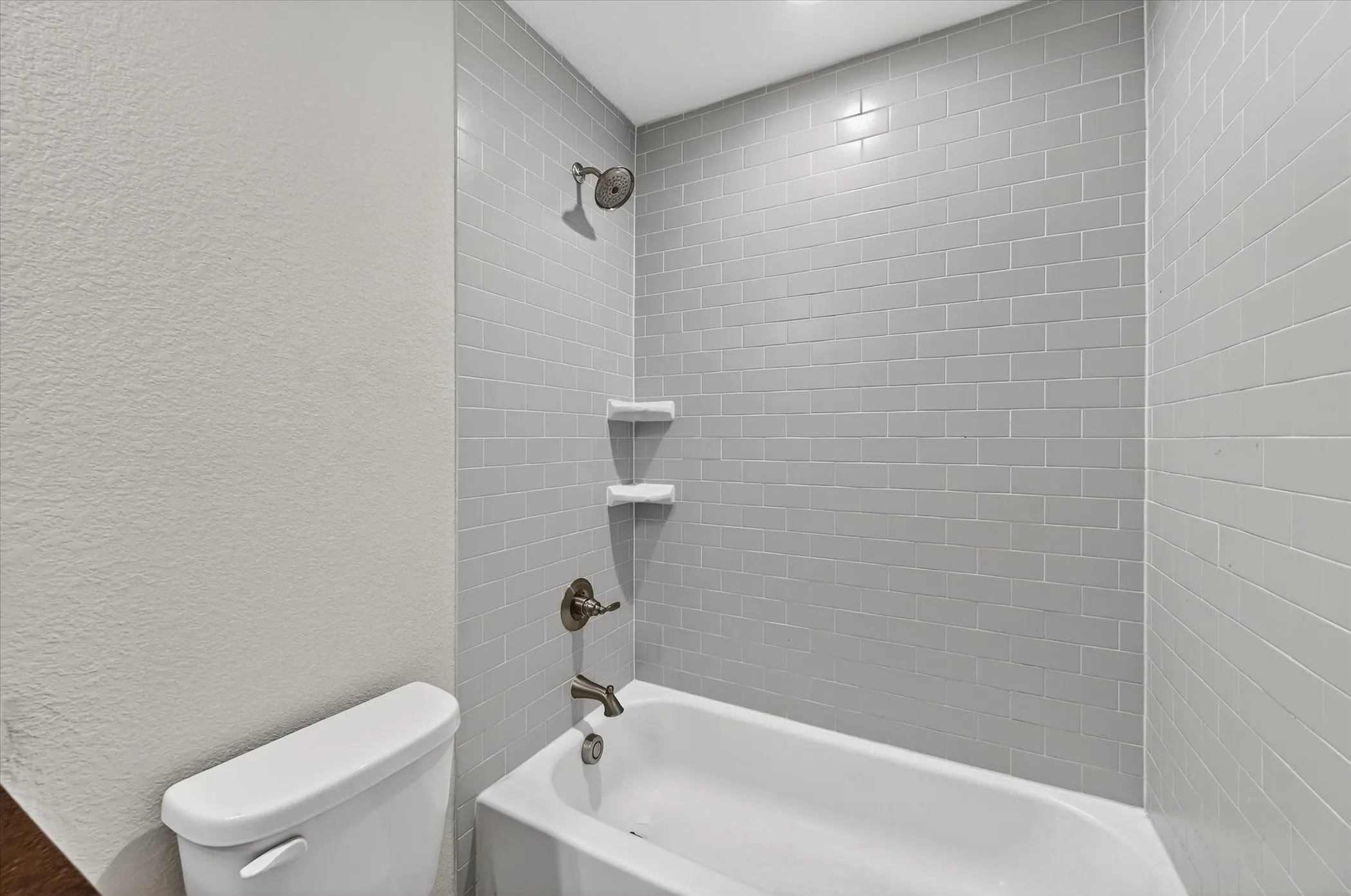 Townhouse For Sale in Tarrant County , 5407 Winged Foot Drive, Arlington, Texas 76017, 3 Bedroom, 3 Bathroom, 2 Garage spaces, 1,877 Sqft, built in 2021, Preowned, mls#21229506, Real Estate Agent in Arlington, Homes For Sale in Tarrant county, Homes For Sale in Arlington, Realtor in Arlington Texas, Real Estate Brokerage Independent Realty Texas, Luminita Cordes Realtor