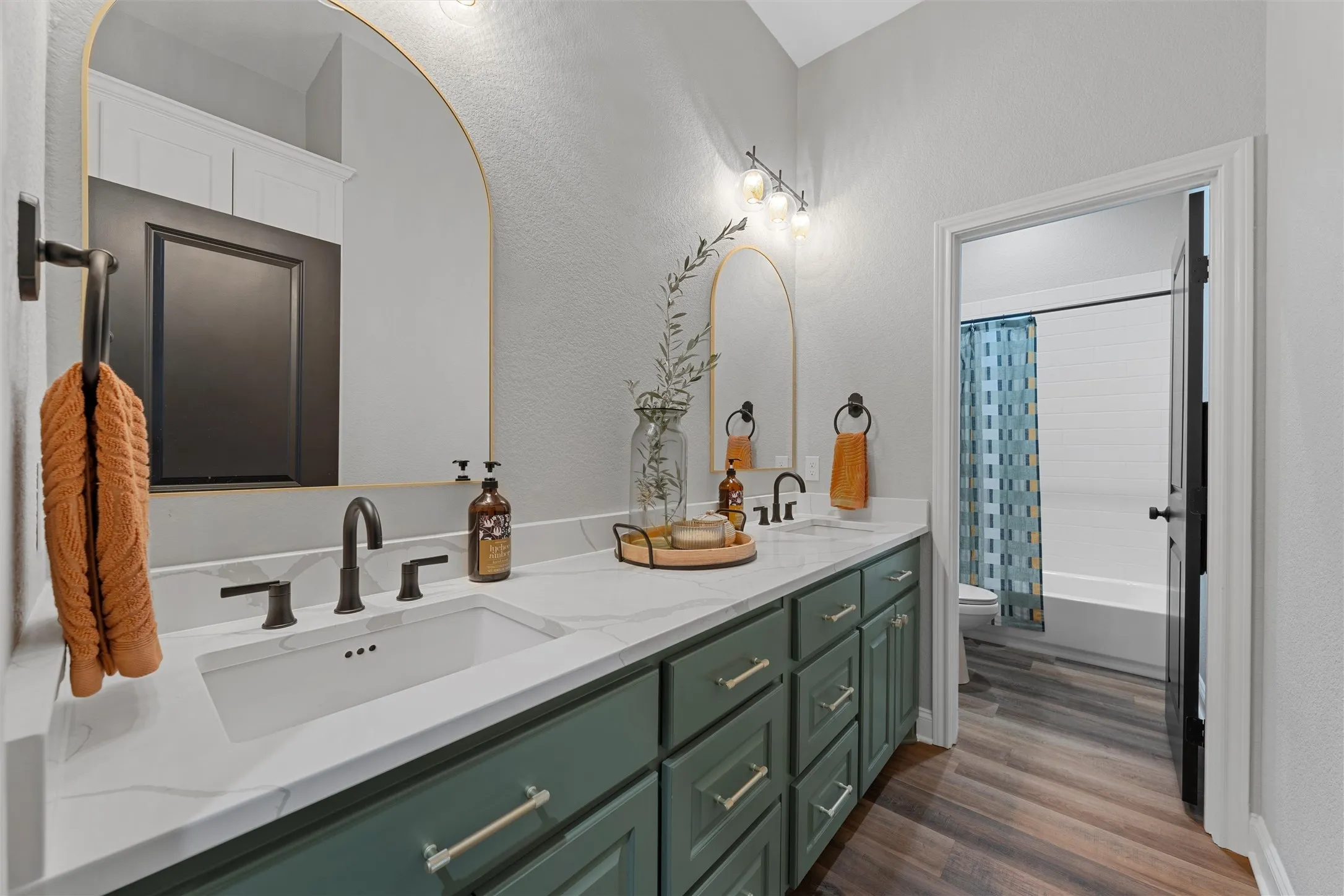 Single Family Residence For Sale in Mc Lennan County , 905 Day Star Drive, Hewitt, Texas 76643, 4 Bedroom, 3 Bathroom, 2 Garage spaces, 2,399 Sqft, built in 2023, Price $494,900, mls#21230922, Real Estate Agent in Hewitt, Homes For Sale in Mc Lennan county, Homes For Sale in Hewitt, Realtor in Hewitt Texas, Real Estate Brokerage Independent Realty Texas, Luminita Cordes Realtor