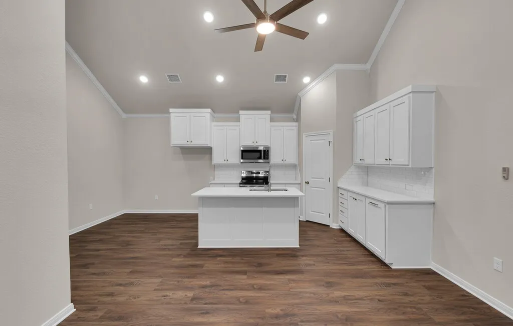 Single Family Residence For Sale in Mc Lennan County , 128 Morris Court, Mc Gregor, Texas 76657, 2 Bedroom, 2 Bathroom, Garage spaces, 1,052 Sqft, built in 2026, New Construction - Complete, mls#21229919, Real Estate Agent in Mc Gregor, Homes For Sale in Mc Lennan county, Homes For Sale in Mc Gregor, Realtor in Mc Gregor Texas, Real Estate Brokerage Independent Realty Texas, Luminita Cordes Realtor