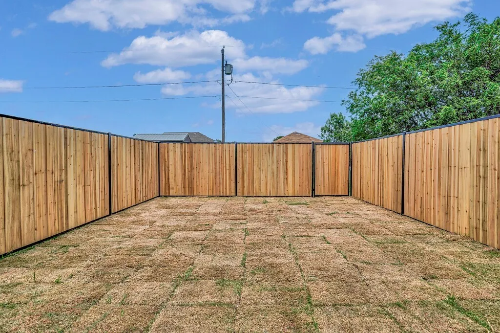 Single Family Residence For Sale in Mc Lennan County , 128 Morris Court, Mc Gregor, Texas 76657, 2 Bedroom, 2 Bathroom, Garage spaces, 1,052 Sqft, built in 2026, New Construction - Complete, mls#21229919, Real Estate Agent in Mc Gregor, Homes For Sale in Mc Lennan county, Homes For Sale in Mc Gregor, Realtor in Mc Gregor Texas, Real Estate Brokerage Independent Realty Texas, Luminita Cordes Realtor
