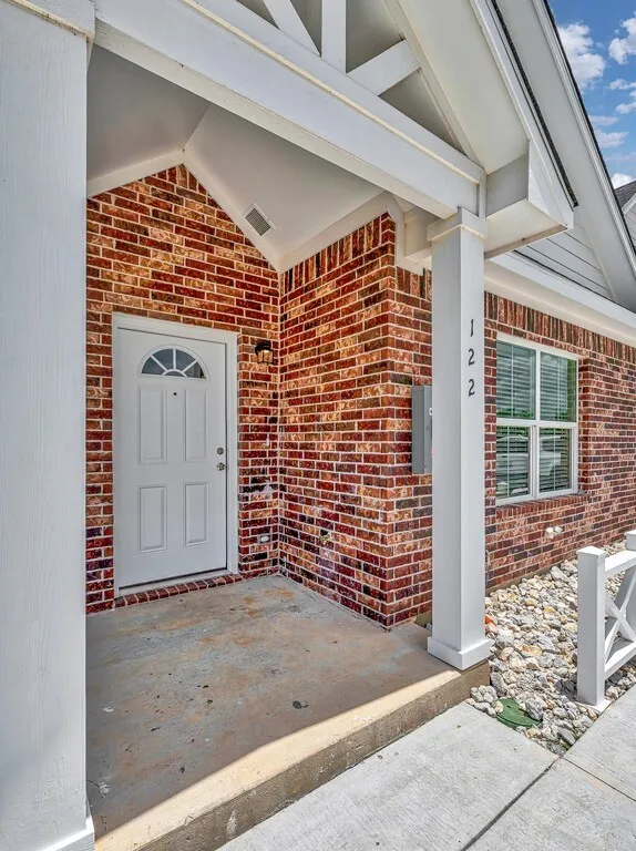Single Family Residence For Sale in Mc Lennan County , 128 Morris Court, Mc Gregor, Texas 76657, 2 Bedroom, 2 Bathroom, Garage spaces, 1,052 Sqft, built in 2026, New Construction - Complete, mls#21229919, Real Estate Agent in Mc Gregor, Homes For Sale in Mc Lennan county, Homes For Sale in Mc Gregor, Realtor in Mc Gregor Texas, Real Estate Brokerage Independent Realty Texas, Luminita Cordes Realtor
