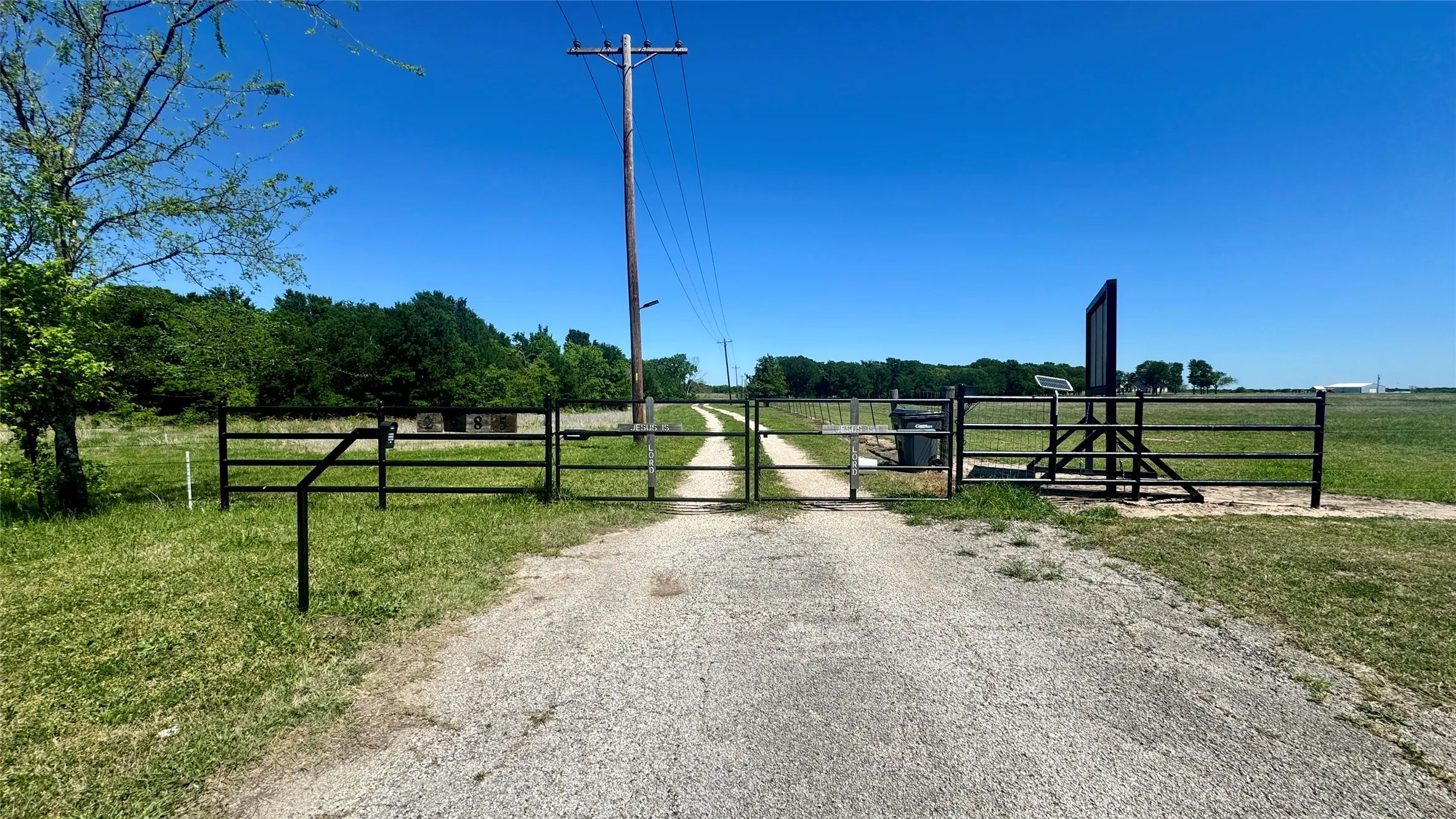 Improved Land For Sale in Van Zandt County , 2985 FM 751, Wills Point, Texas 75169, 0, 0, Garage spaces, 0 Sqft, built in 0, mls#21230951, Real Estate Agent in Wills Point, Homes For Sale in Van Zandt county, Homes For Sale in Wills Point, Realtor in Wills Point Texas, Real Estate Brokerage Independent Realty Texas, Luminita Cordes Realtor