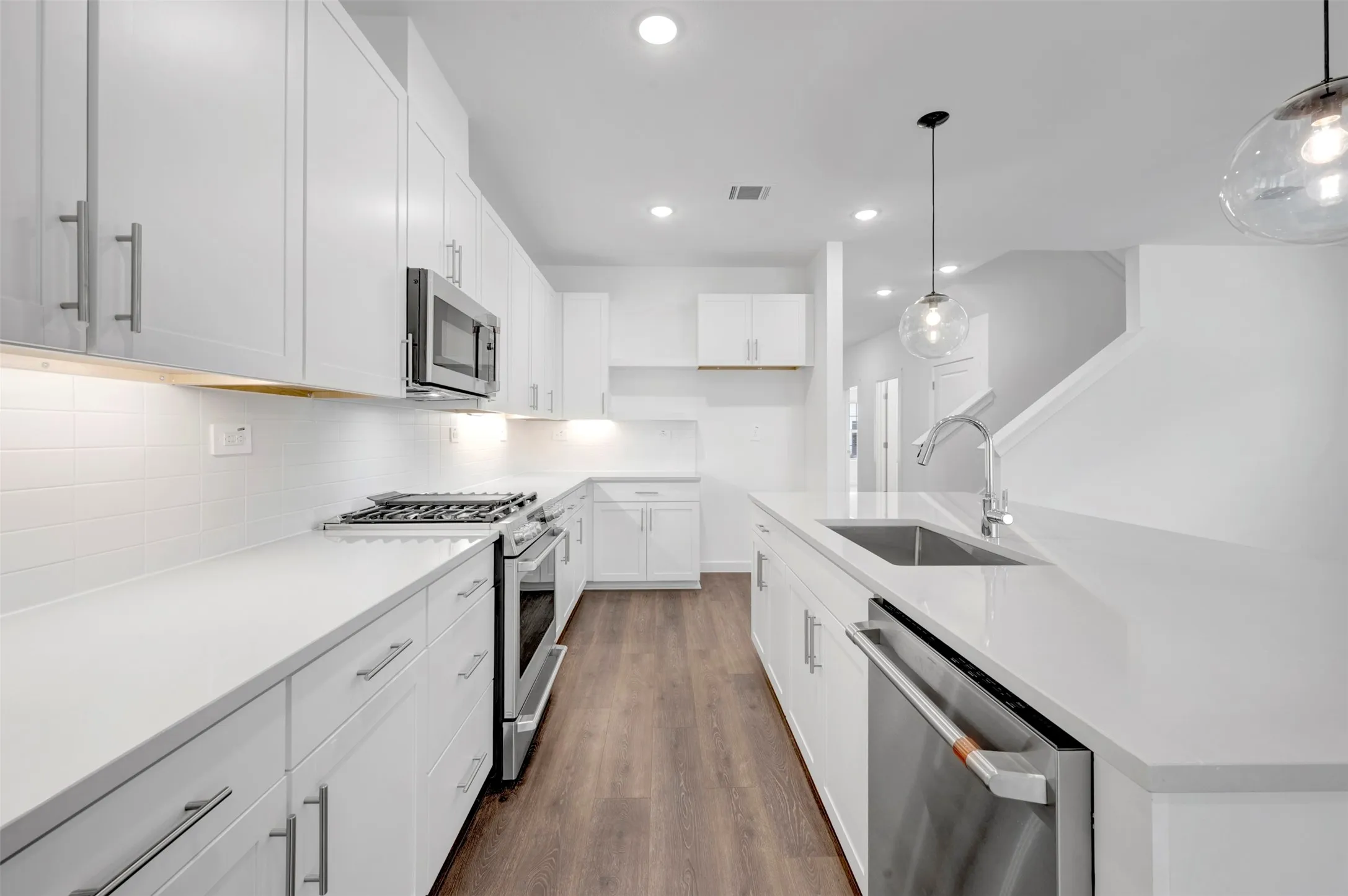 Single Family Residence For Sale in Wise County , 144 Summer Rain Way, Newark, Texas 76071, 5 Bedroom, 3 Bathroom, 2 Garage spaces, 2,655 Sqft, built in 2026, New Construction - Incomplete, mls#21230988, Real Estate Agent in Newark, Homes For Sale in Wise county, Homes For Sale in Newark, Realtor in Newark Texas, Real Estate Brokerage Independent Realty Texas, Luminita Cordes Realtor