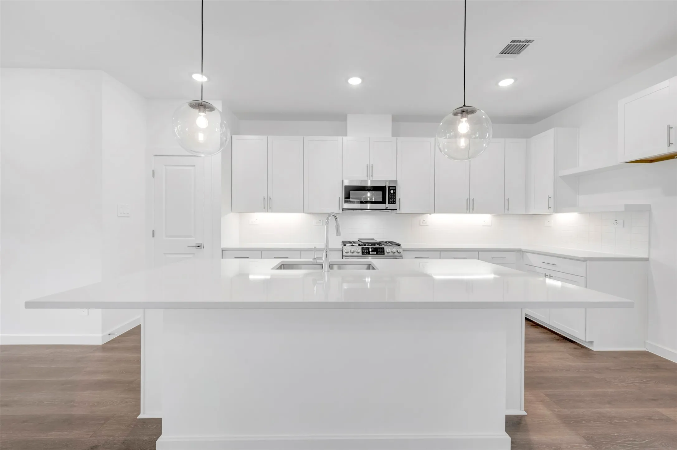 Single Family Residence For Sale in Wise County , 144 Summer Rain Way, Newark, Texas 76071, 5 Bedroom, 3 Bathroom, 2 Garage spaces, 2,655 Sqft, built in 2026, New Construction - Incomplete, mls#21230988, Real Estate Agent in Newark, Homes For Sale in Wise county, Homes For Sale in Newark, Realtor in Newark Texas, Real Estate Brokerage Independent Realty Texas, Luminita Cordes Realtor