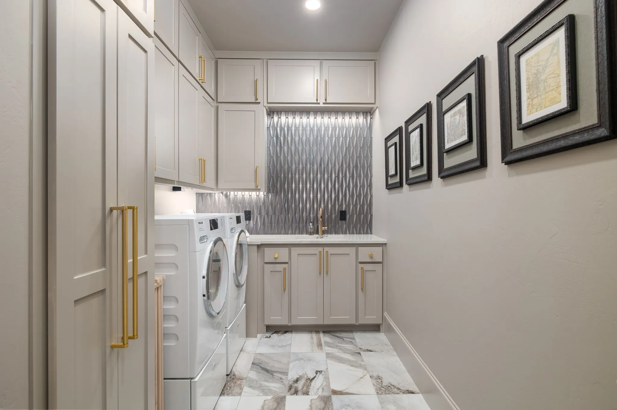 Condominium For Sale in Collin County , 6801 Corporate Drive A7, Plano, Texas 75024, 2 Bedroom, 3 Bathroom, 2 Garage spaces, 2,420 Sqft, built in 2023, Preowned, mls#21227530, Real Estate Agent in Plano, Homes For Sale in Collin county, Homes For Sale in Plano, Realtor in Plano Texas, Real Estate Brokerage Independent Realty Texas, Luminita Cordes Realtor
