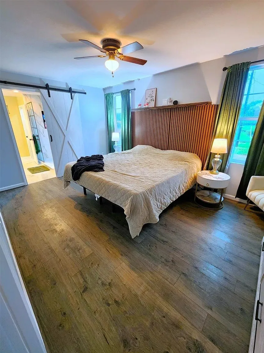 Single Family Residence For Sale in Hunt County , 5795 Fm 513 S, Lone Oak, Texas 75453, 5 Bedroom, 4 Bathroom, 2 Garage spaces, 3,200 Sqft, built in 2022, mls#21231006, Real Estate Agent in Lone Oak, Homes For Sale in Hunt county, Homes For Sale in Lone Oak, Realtor in Lone Oak Texas, Real Estate Brokerage Independent Realty Texas, Luminita Cordes Realtor
