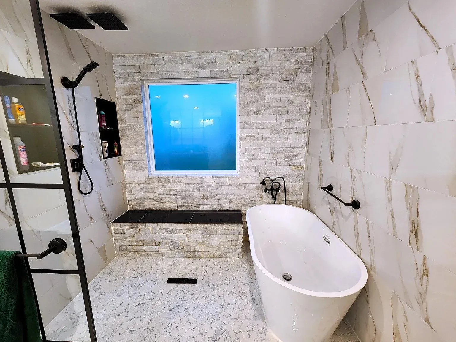 Single Family Residence For Sale in Hunt County , 5795 Fm 513 S, Lone Oak, Texas 75453, 5 Bedroom, 4 Bathroom, 2 Garage spaces, 3,200 Sqft, built in 2022, mls#21231006, Real Estate Agent in Lone Oak, Homes For Sale in Hunt county, Homes For Sale in Lone Oak, Realtor in Lone Oak Texas, Real Estate Brokerage Independent Realty Texas, Luminita Cordes Realtor