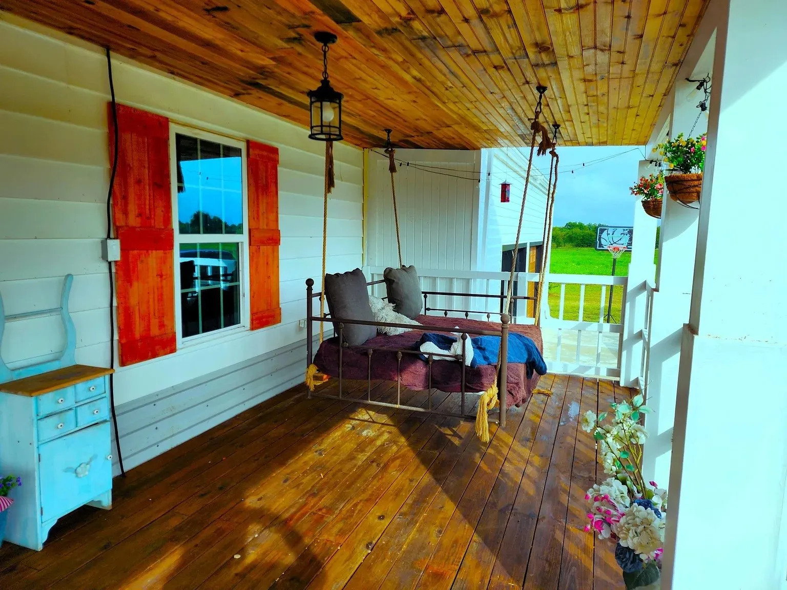 Single Family Residence For Sale in Hunt County , 5795 Fm 513 S, Lone Oak, Texas 75453, 5 Bedroom, 4 Bathroom, 2 Garage spaces, 3,200 Sqft, built in 2022, mls#21231006, Real Estate Agent in Lone Oak, Homes For Sale in Hunt county, Homes For Sale in Lone Oak, Realtor in Lone Oak Texas, Real Estate Brokerage Independent Realty Texas, Luminita Cordes Realtor