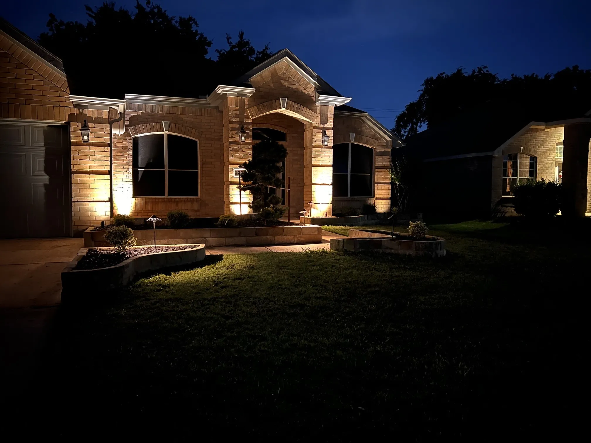 uplights for evening effects