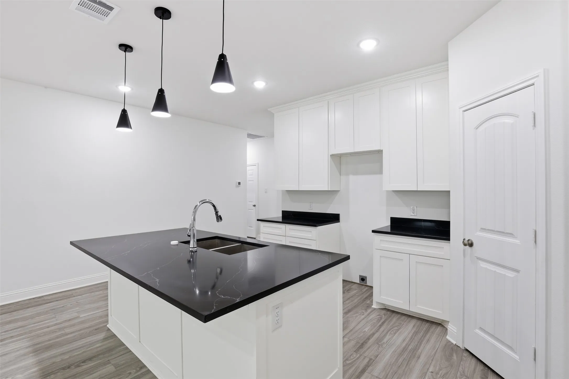 Single Family Residence For Sale in Tarrant County , 2611 Hunting Drive, Fort Worth, Texas 76119, 4 Bedroom, 2 Bathroom, 2 Garage spaces, 1,682 Sqft, built in 2026, New Construction - Complete, mls#21229373, Real Estate Agent in Fort Worth, Homes For Sale in Tarrant county, Homes For Sale in Fort Worth, Realtor in Fort Worth Texas, Real Estate Brokerage Independent Realty Texas, Luminita Cordes Realtor