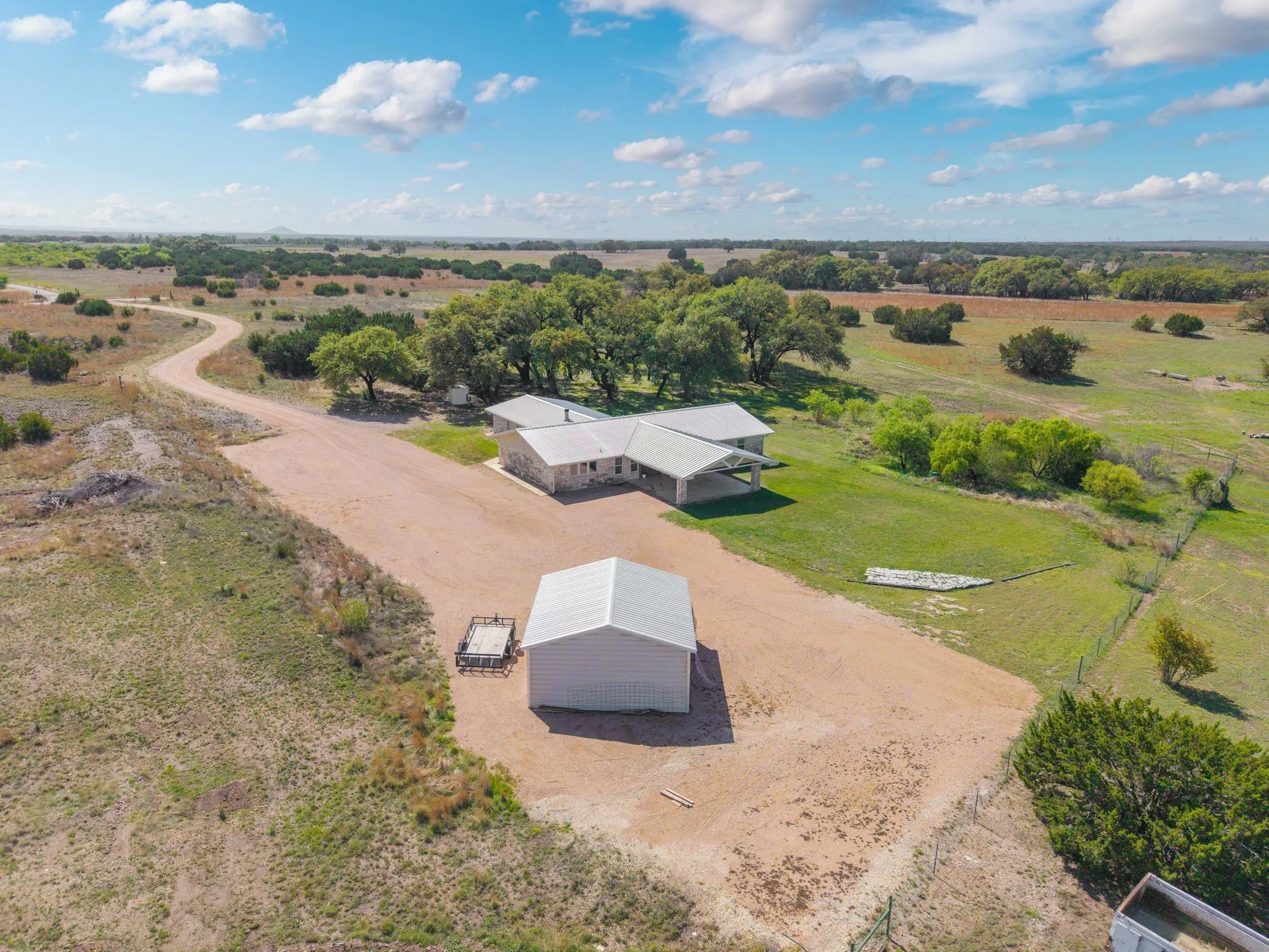 Single Family Residence For Sale in Mills County , 54 County Road 407, Goldthwaite, Texas 76844, 3 Bedrooms, 3 Bathrooms, Garage spaces, 3,480 Sqft, built in 2004, Preowned, Price $485,900, mls#21229722, Real Estate Agent in Goldthwaite, Homes For Sale in Mills county, Homes For Sale in Goldthwaite, Realtor in Goldthwaite Texas, Real Estate Brokerage Independent Realty Texas, Luminita Cordes Realtor