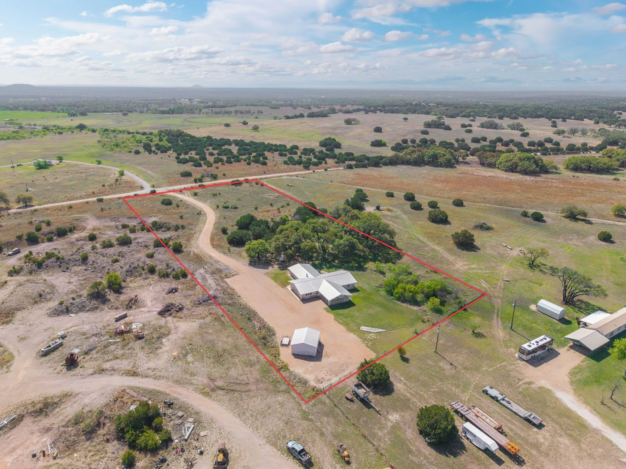 Single Family Residence For Sale in Mills County , 54 County Road 407, Goldthwaite, Texas 76844, 3 Bedrooms, 3 Bathrooms, Garage spaces, 3,480 Sqft, built in 2004, Preowned, Price $485,900, mls#21229722, Real Estate Agent in Goldthwaite, Homes For Sale in Mills county, Homes For Sale in Goldthwaite, Realtor in Goldthwaite Texas, Real Estate Brokerage Independent Realty Texas, Luminita Cordes Realtor