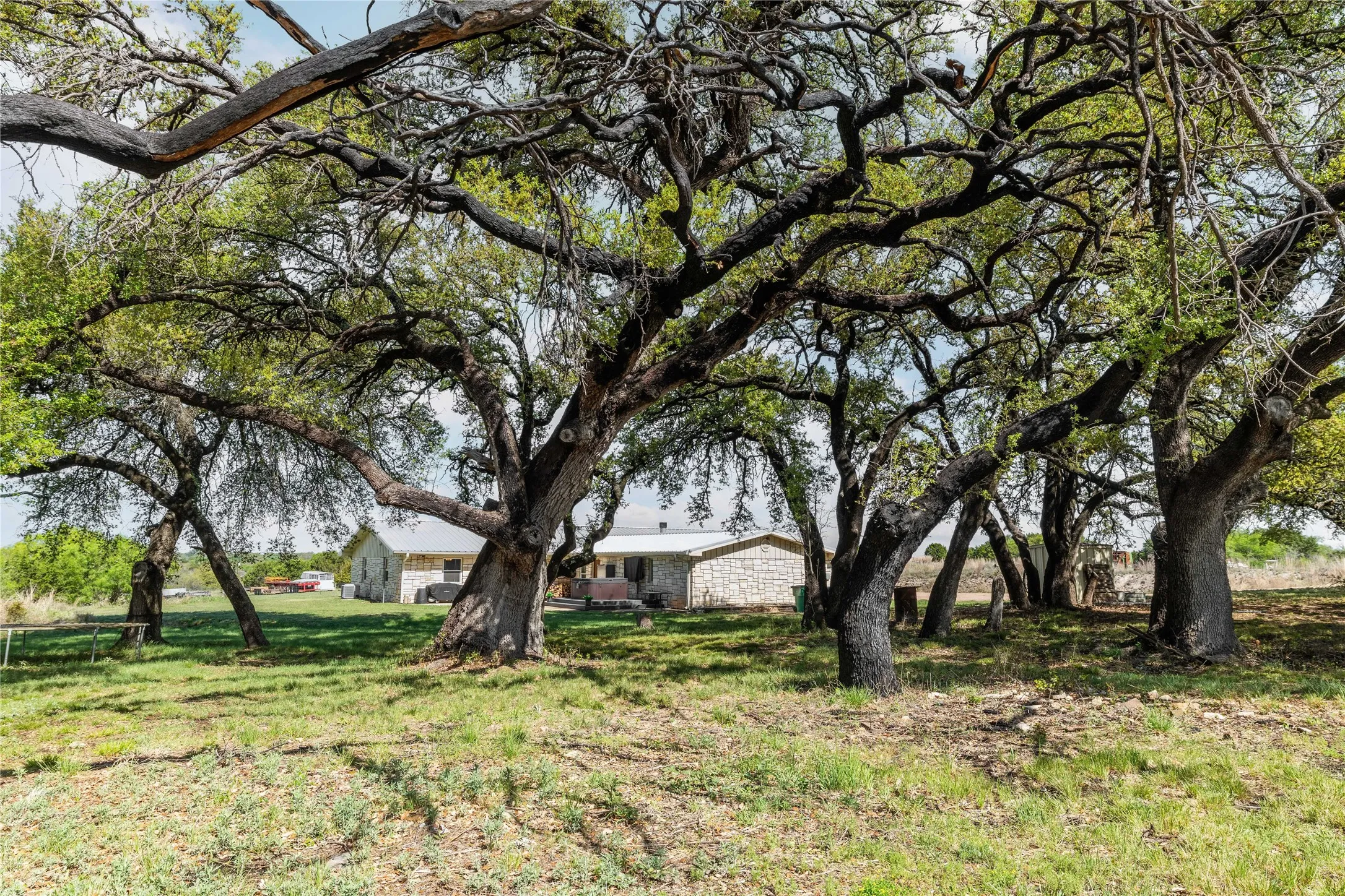 Single Family Residence For Sale in Mills County , 54 County Road 407, Goldthwaite, Texas 76844, 3 Bedrooms, 3 Bathrooms, Garage spaces, 3,480 Sqft, built in 2004, Preowned, Price $485,900, mls#21229722, Real Estate Agent in Goldthwaite, Homes For Sale in Mills county, Homes For Sale in Goldthwaite, Realtor in Goldthwaite Texas, Real Estate Brokerage Independent Realty Texas, Luminita Cordes Realtor