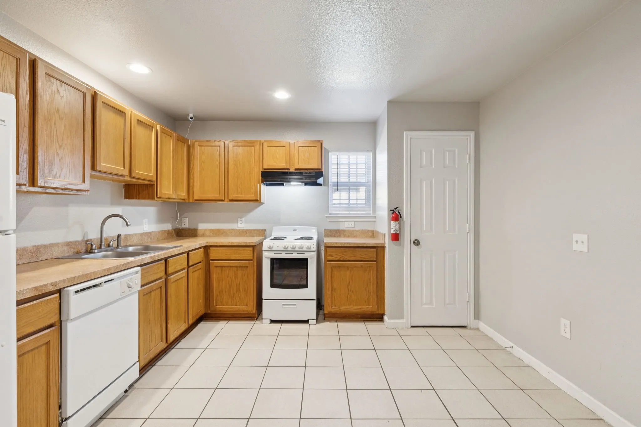 Single Family Residence For Sale in Dallas County , 2710 Silkwood Street, Dallas, Texas 75215, 3 Bedroom, 2 Bathroom, 1 Garage spaces, 1,279 Sqft, built in 2012, mls#21212636, Real Estate Agent in Dallas, Homes For Sale in Dallas county, Homes For Sale in Dallas, Realtor in Dallas Texas, Real Estate Brokerage Independent Realty Texas, Luminita Cordes Realtor