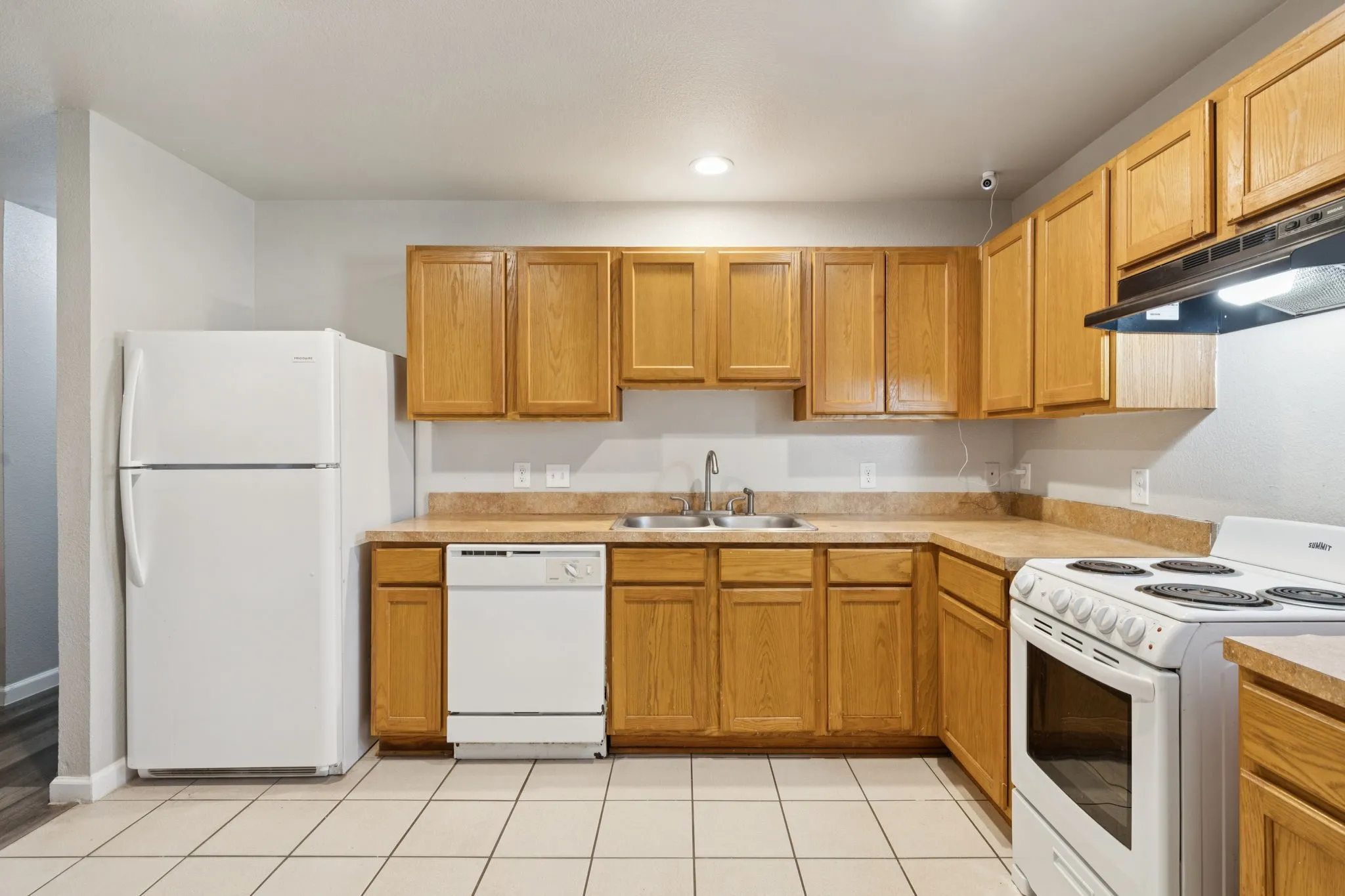 Single Family Residence For Sale in Dallas County , 2710 Silkwood Street, Dallas, Texas 75215, 3 Bedroom, 2 Bathroom, 1 Garage spaces, 1,279 Sqft, built in 2012, mls#21212636, Real Estate Agent in Dallas, Homes For Sale in Dallas county, Homes For Sale in Dallas, Realtor in Dallas Texas, Real Estate Brokerage Independent Realty Texas, Luminita Cordes Realtor