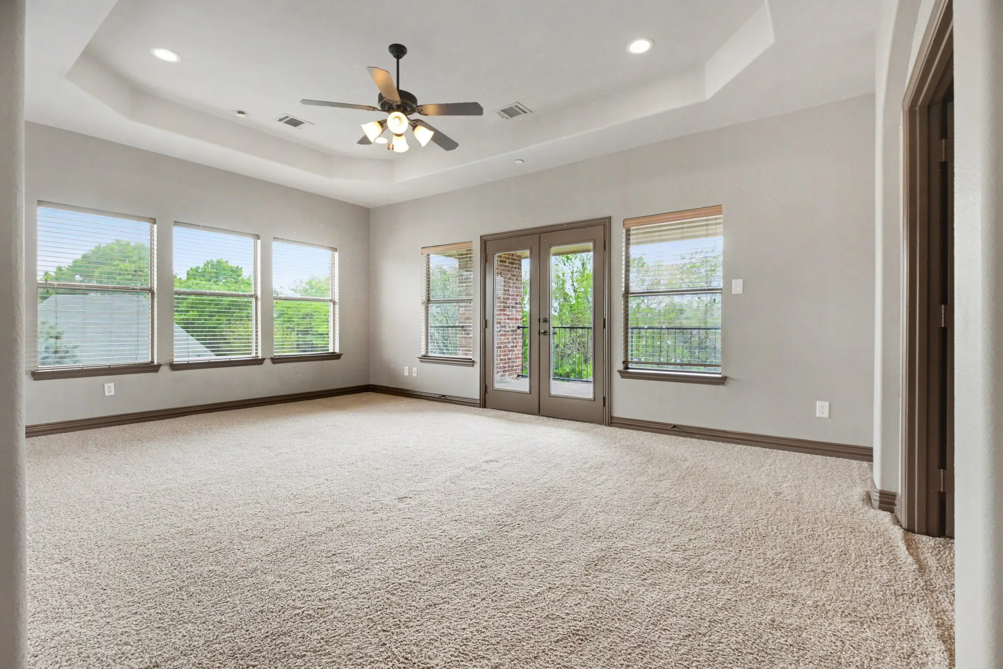 Single Family Residence For Sale in Collin County , 2330 Purdue Drive, Lucas, Texas 75002, 4 Bedroom, 4 Bathroom, 3 Garage spaces, 4,618 Sqft, built in 2007, mls#21231056, Real Estate Agent in Lucas, Homes For Sale in Collin county, Homes For Sale in Lucas, Realtor in Lucas Texas, Real Estate Brokerage Independent Realty Texas, Luminita Cordes Realtor